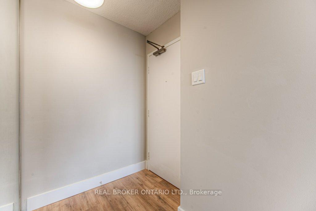 Photo 15 of Unit 1002, 375 King Street N, Waterloo, Lakeshore Village — HOMEH
