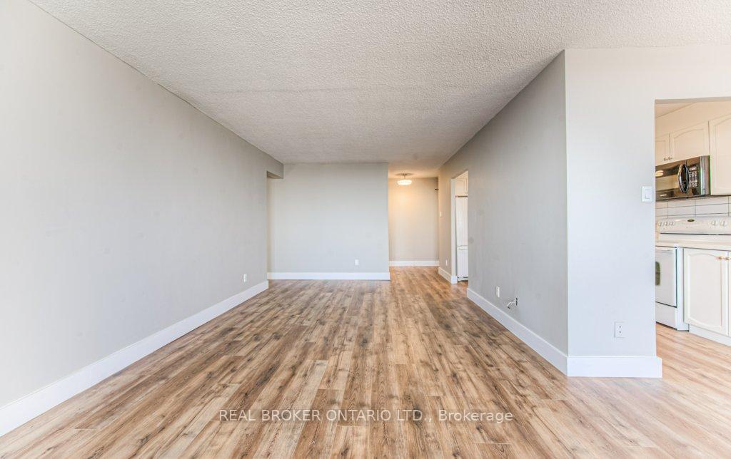 Photo 23 of Unit 1002, 375 King Street N, Waterloo, Lakeshore Village — HOMEH