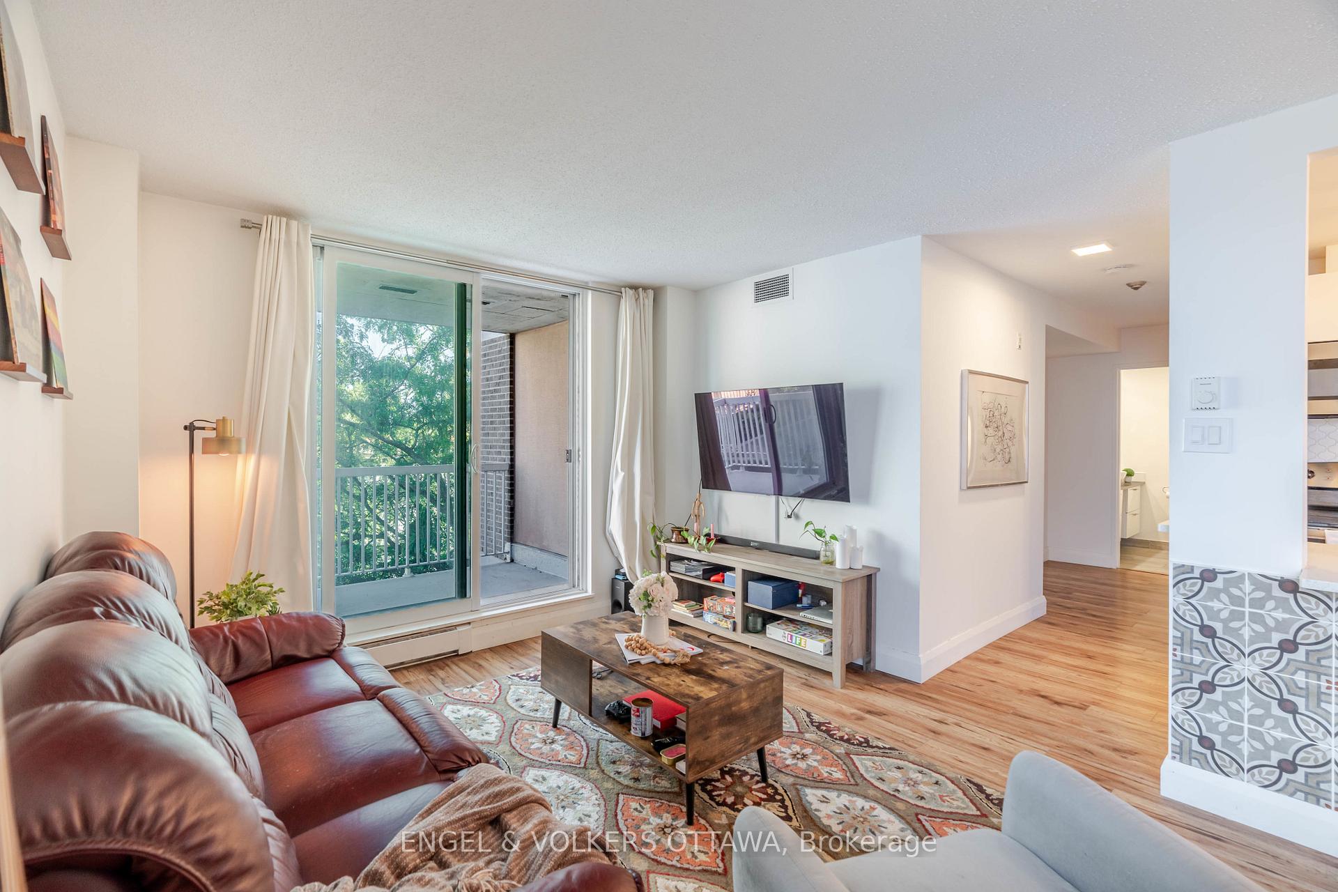 Photo 16 of Unit 401, 110 Forward Avenue, Ottawa, Mechanicsville — HOMEH
