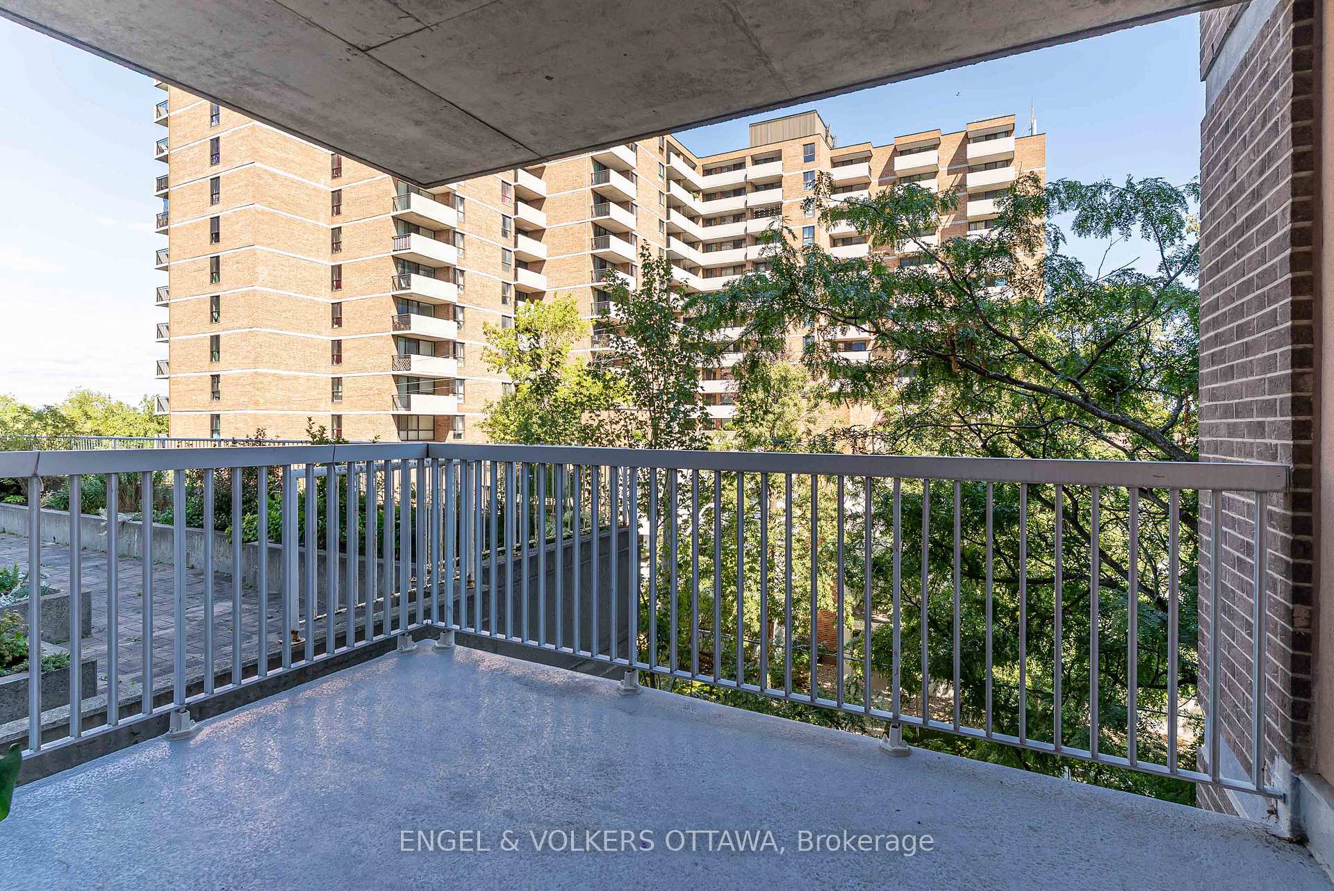 Photo 20 of Unit 401, 110 Forward Avenue, Ottawa, Mechanicsville — HOMEH