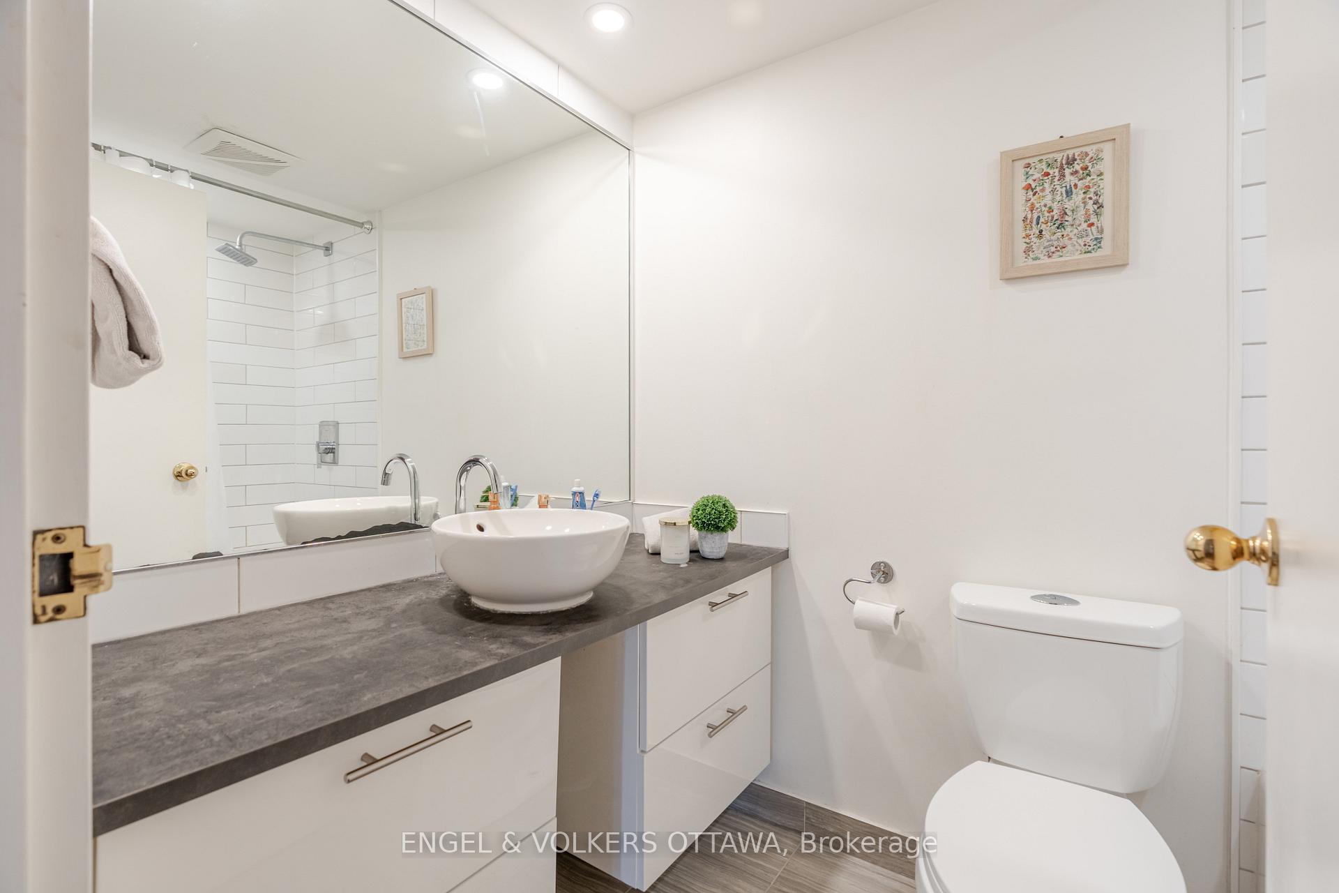 Photo 23 of Unit 401, 110 Forward Avenue, Ottawa, Mechanicsville — HOMEH