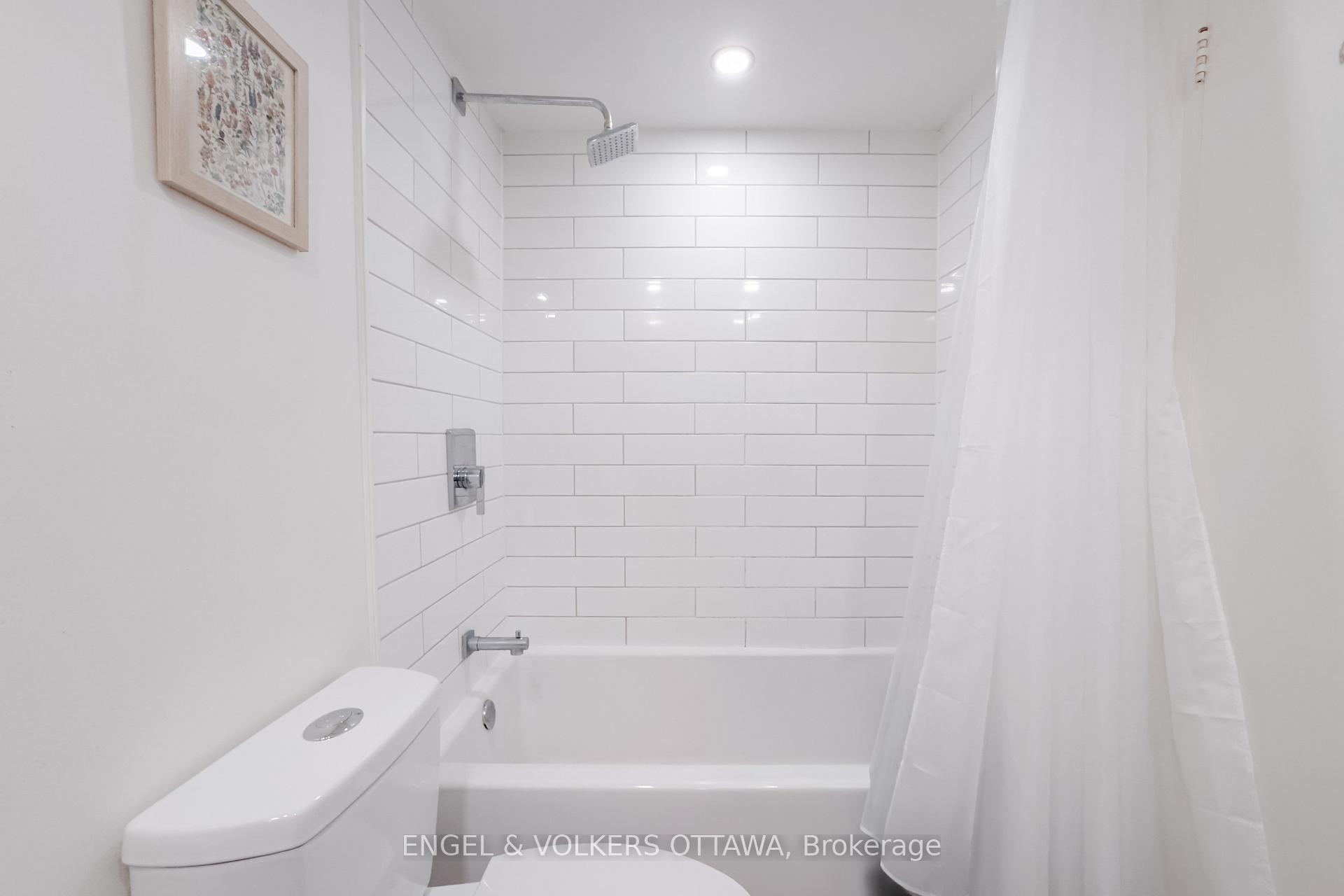 Photo 24 of Unit 401, 110 Forward Avenue, Ottawa, Mechanicsville — HOMEH