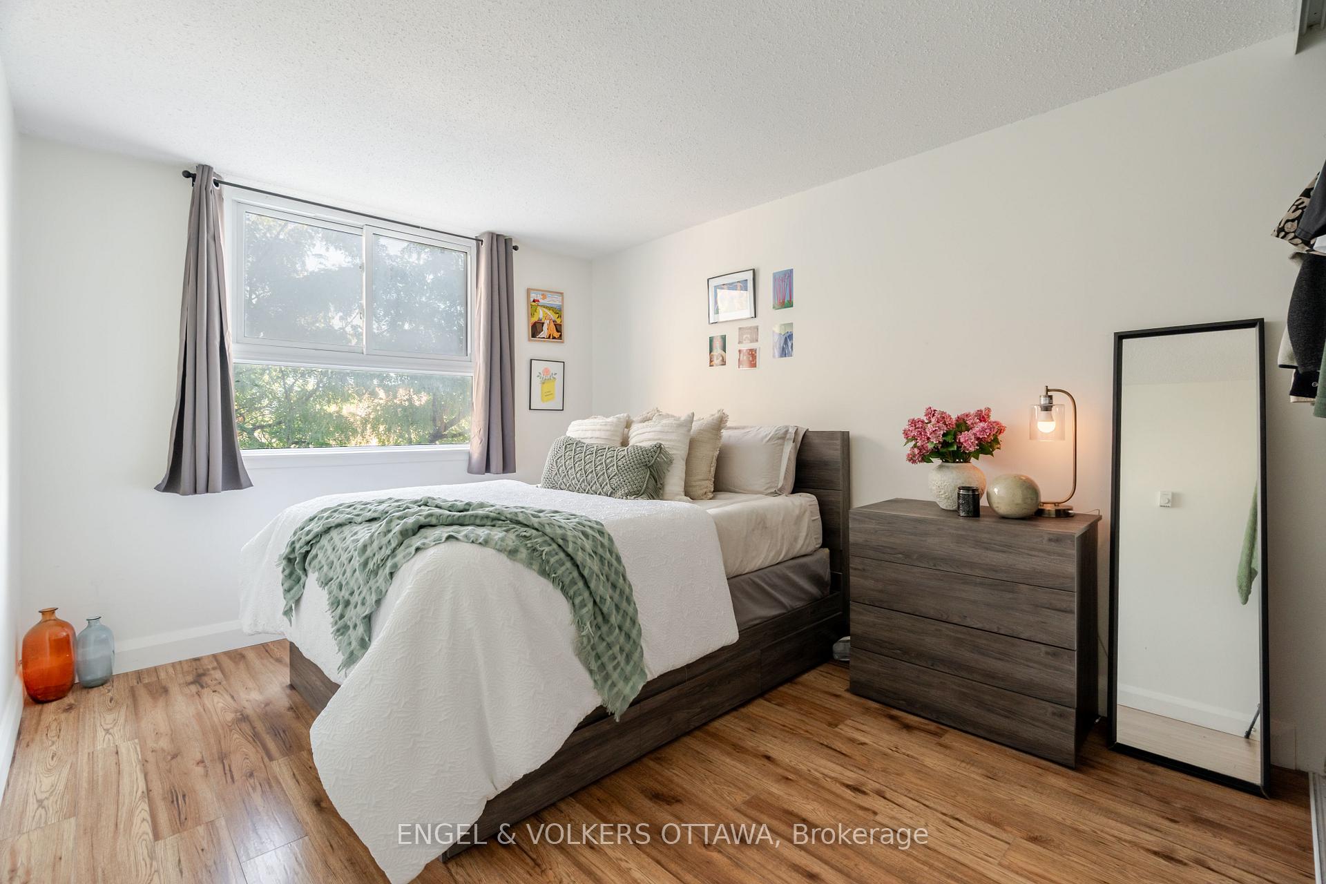 Photo 25 of Unit 401, 110 Forward Avenue, Ottawa, Mechanicsville — HOMEH