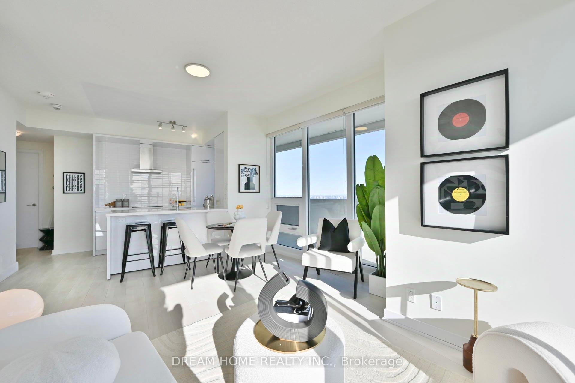 Photo 8 of Unit 5303, 2221 Yonge Street, Toronto, Mount Pleasant East — HOMEH