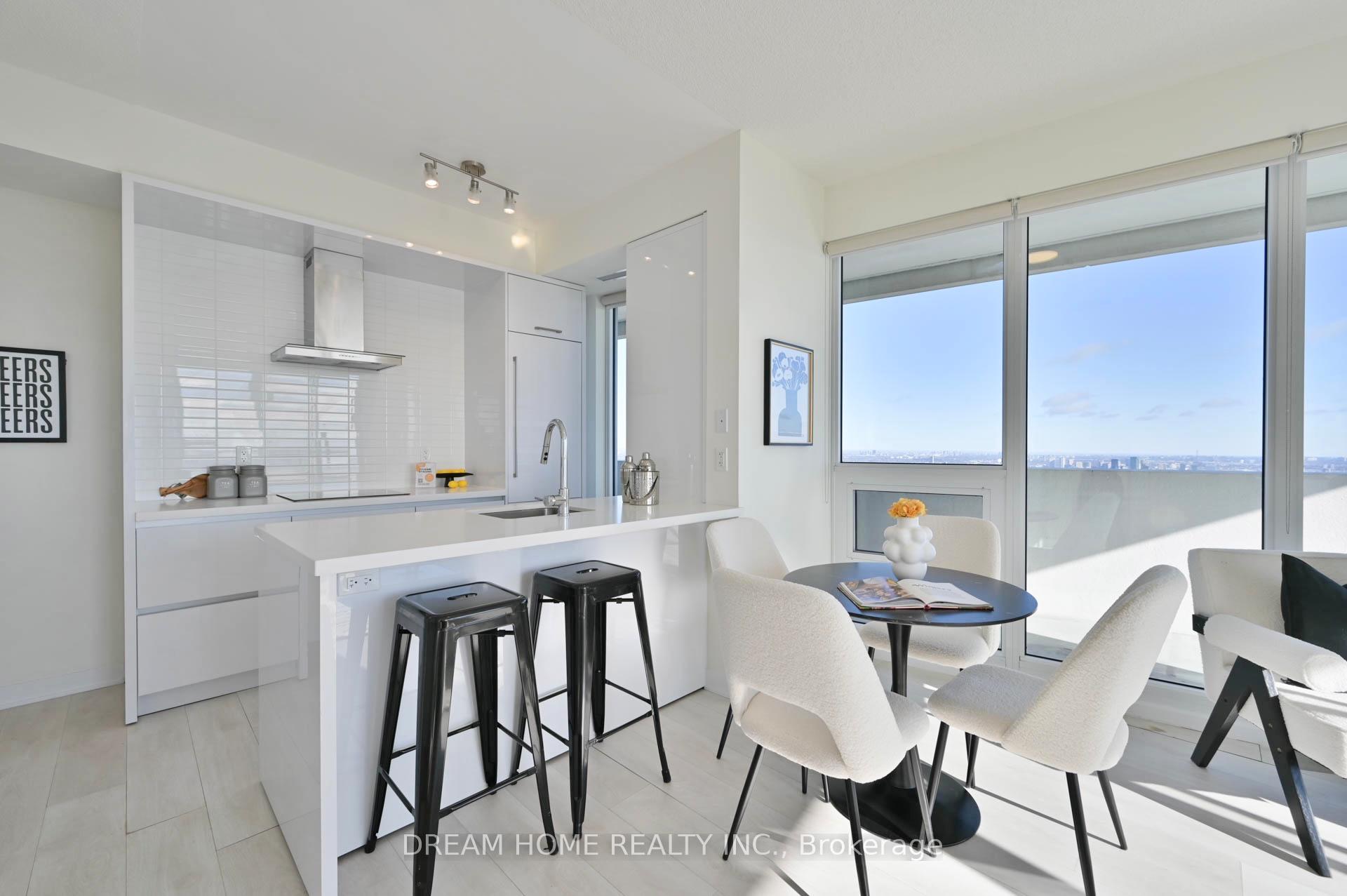 Photo 11 of Unit 5303, 2221 Yonge Street, Toronto, Mount Pleasant East — HOMEH