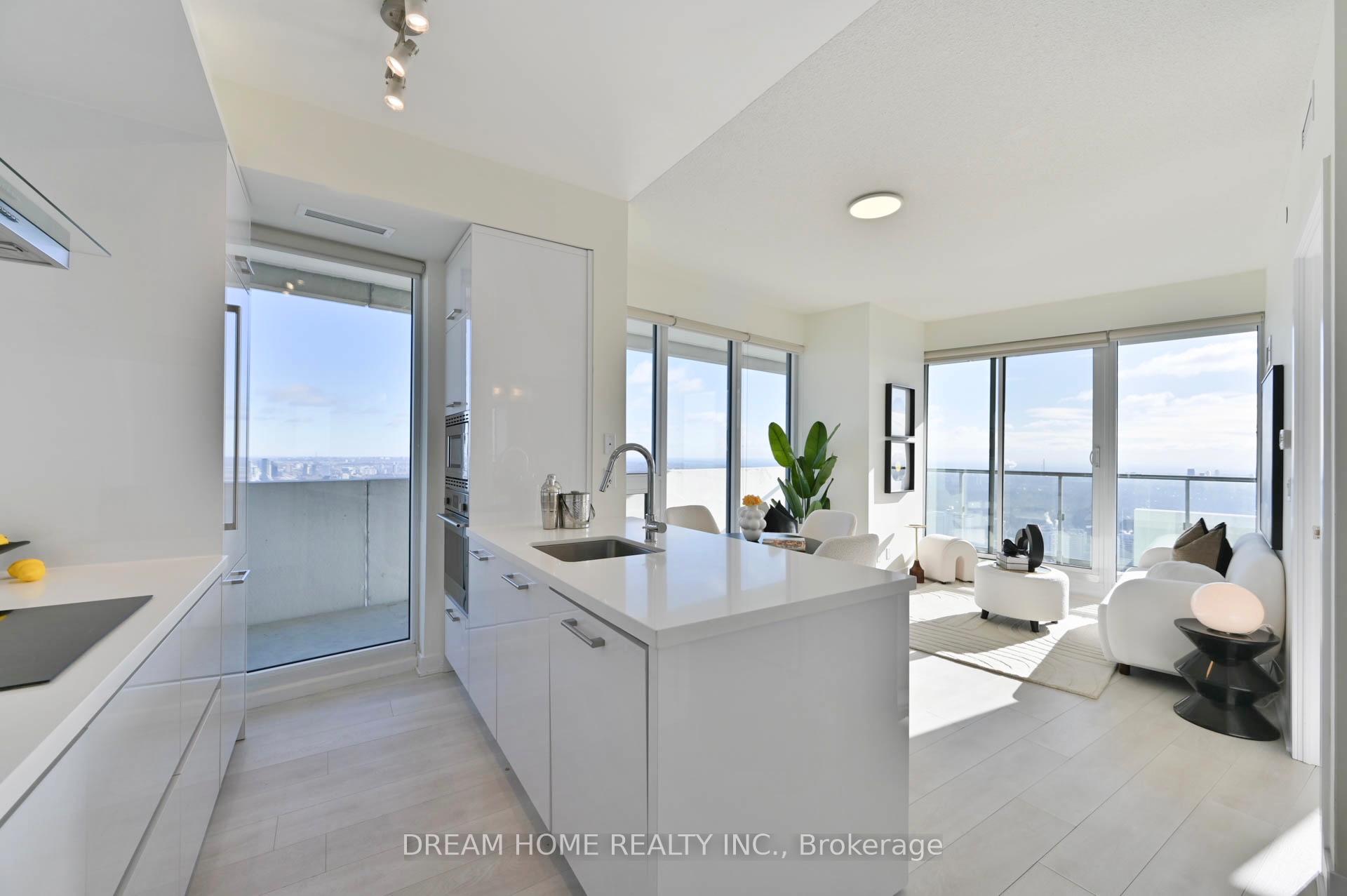 Photo 14 of Unit 5303, 2221 Yonge Street, Toronto, Mount Pleasant East — HOMEH