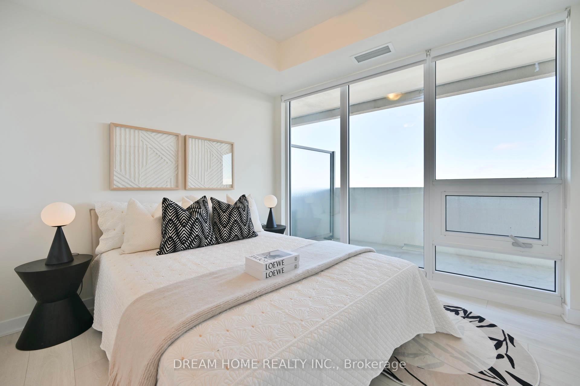 Photo 18 of Unit 5303, 2221 Yonge Street, Toronto, Mount Pleasant East — HOMEH