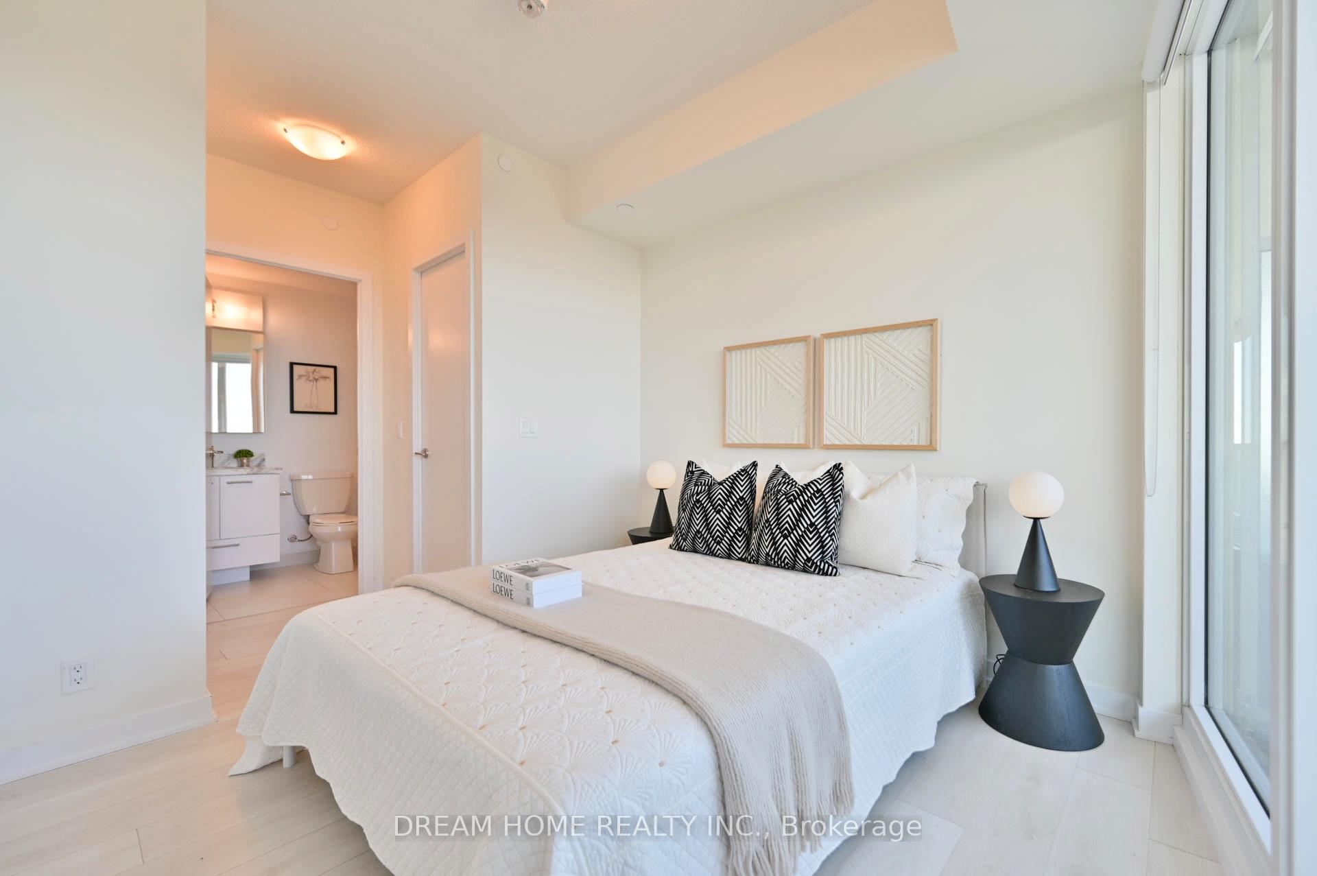 Photo 19 of Unit 5303, 2221 Yonge Street, Toronto, Mount Pleasant East — HOMEH