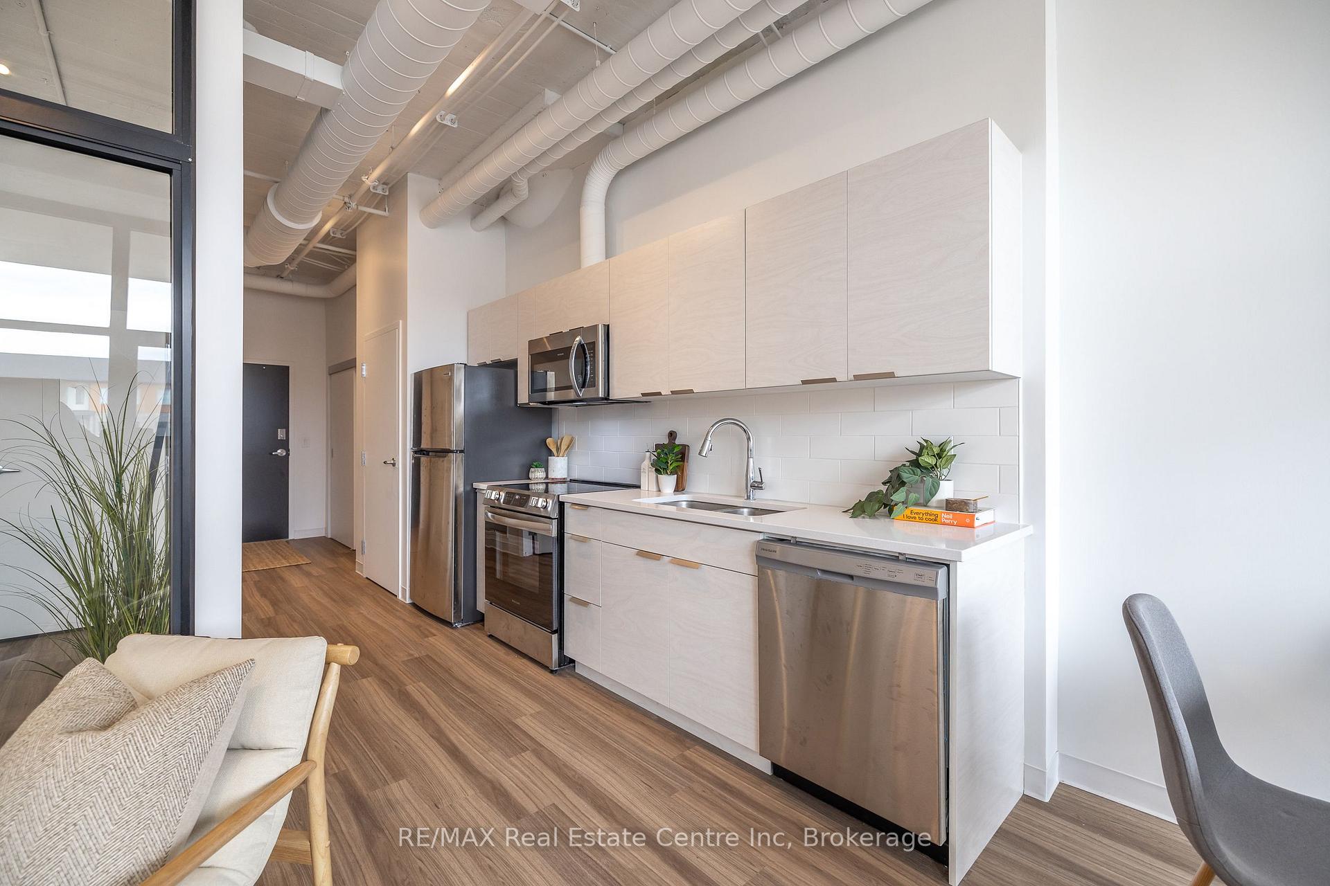 Photo 5 of Unit 101, 120 Huron Street, Guelph, St. Patrick's Ward — HOMEH