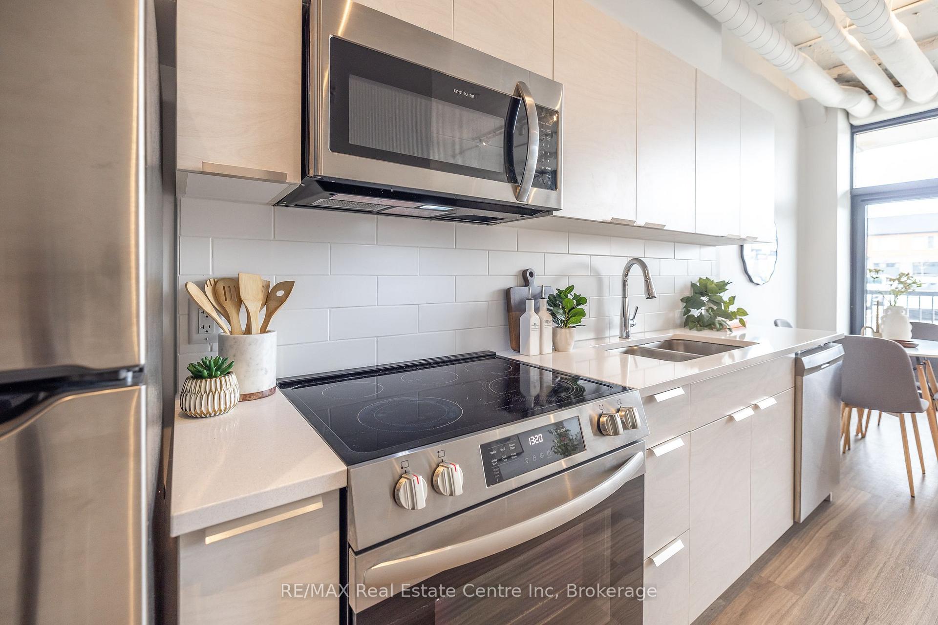 Photo 6 of Unit 101, 120 Huron Street, Guelph, St. Patrick's Ward — HOMEH