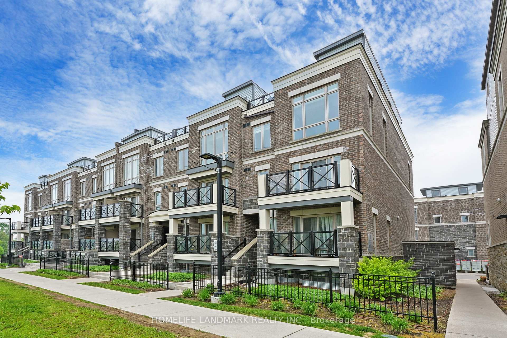 Front of Unit 2503, 30 Westmeath Lane