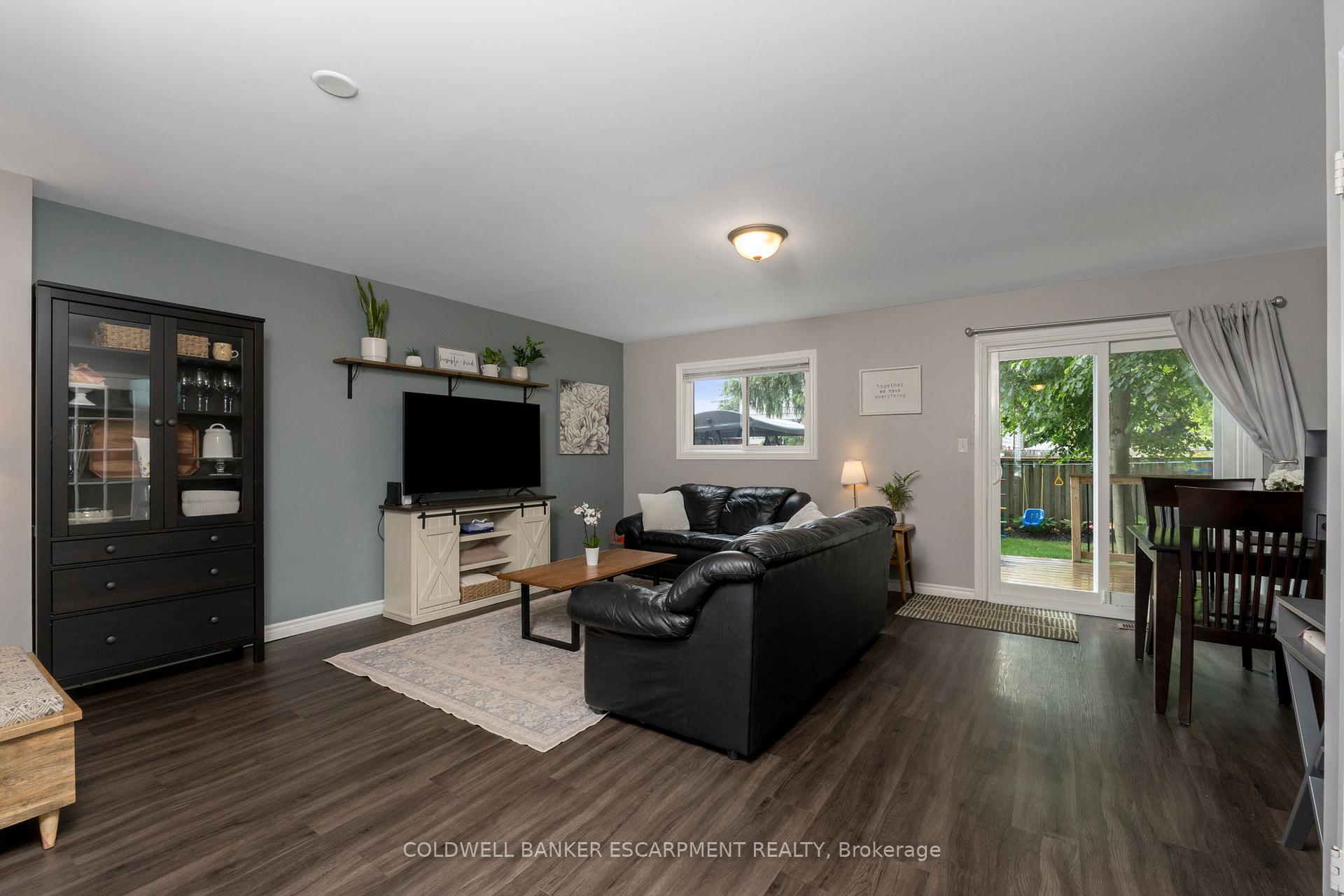 Photo 13 of 119 Kingham Road, Halton Hills, Acton — HOMEH