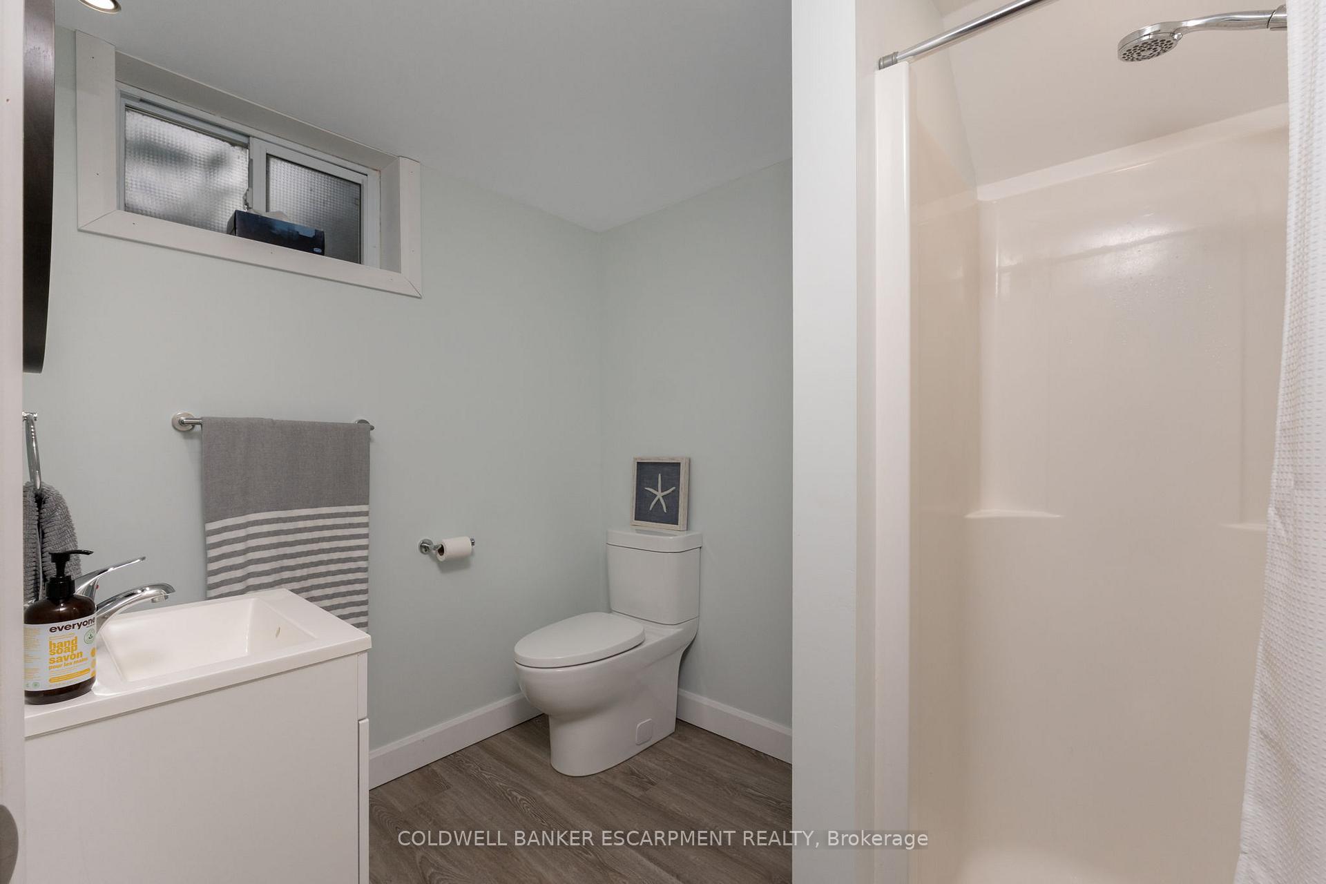 Photo 15 of 119 Kingham Road, Halton Hills, Acton — HOMEH