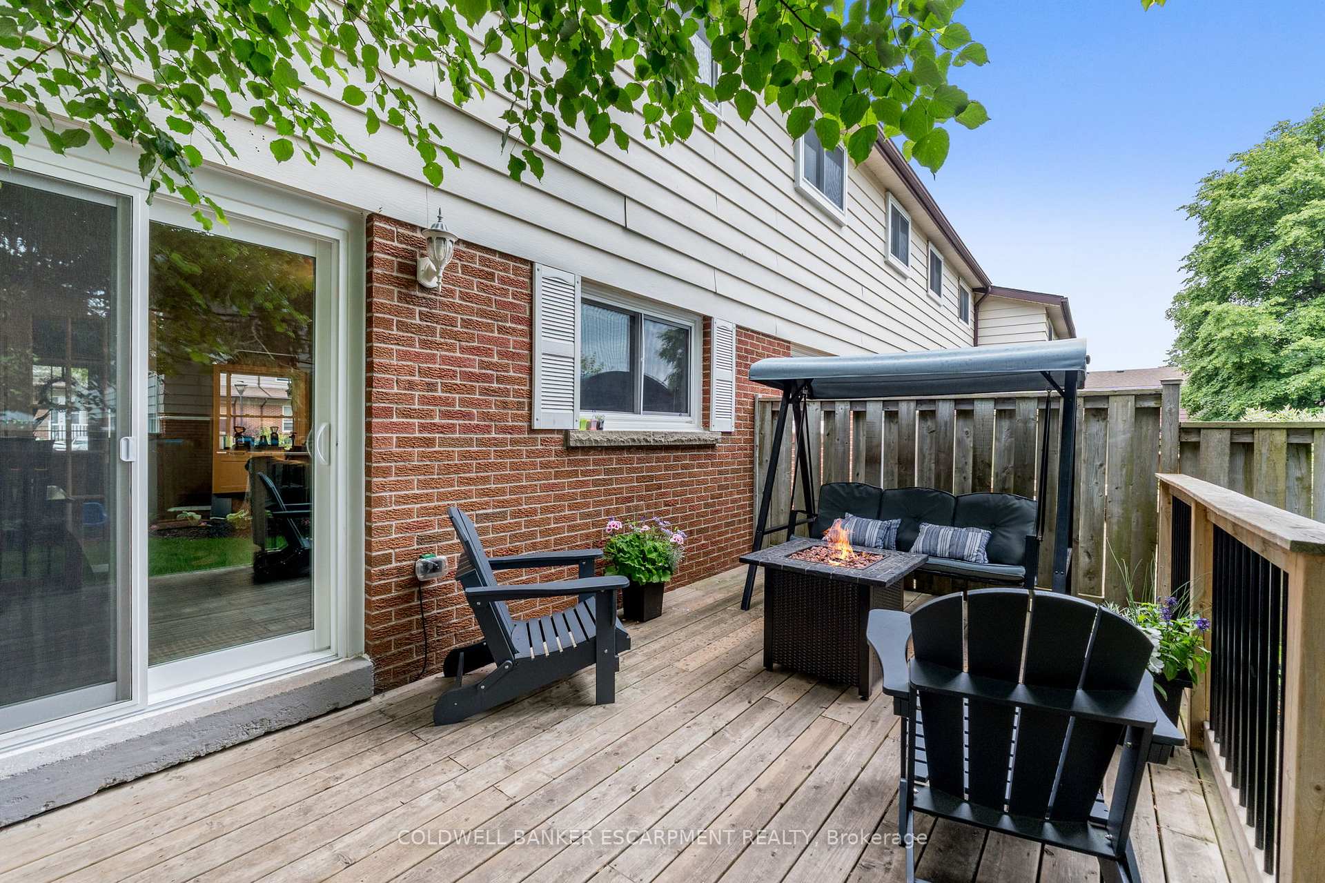 Photo 8 of 119 Kingham Road, Halton Hills, Acton — HOMEH