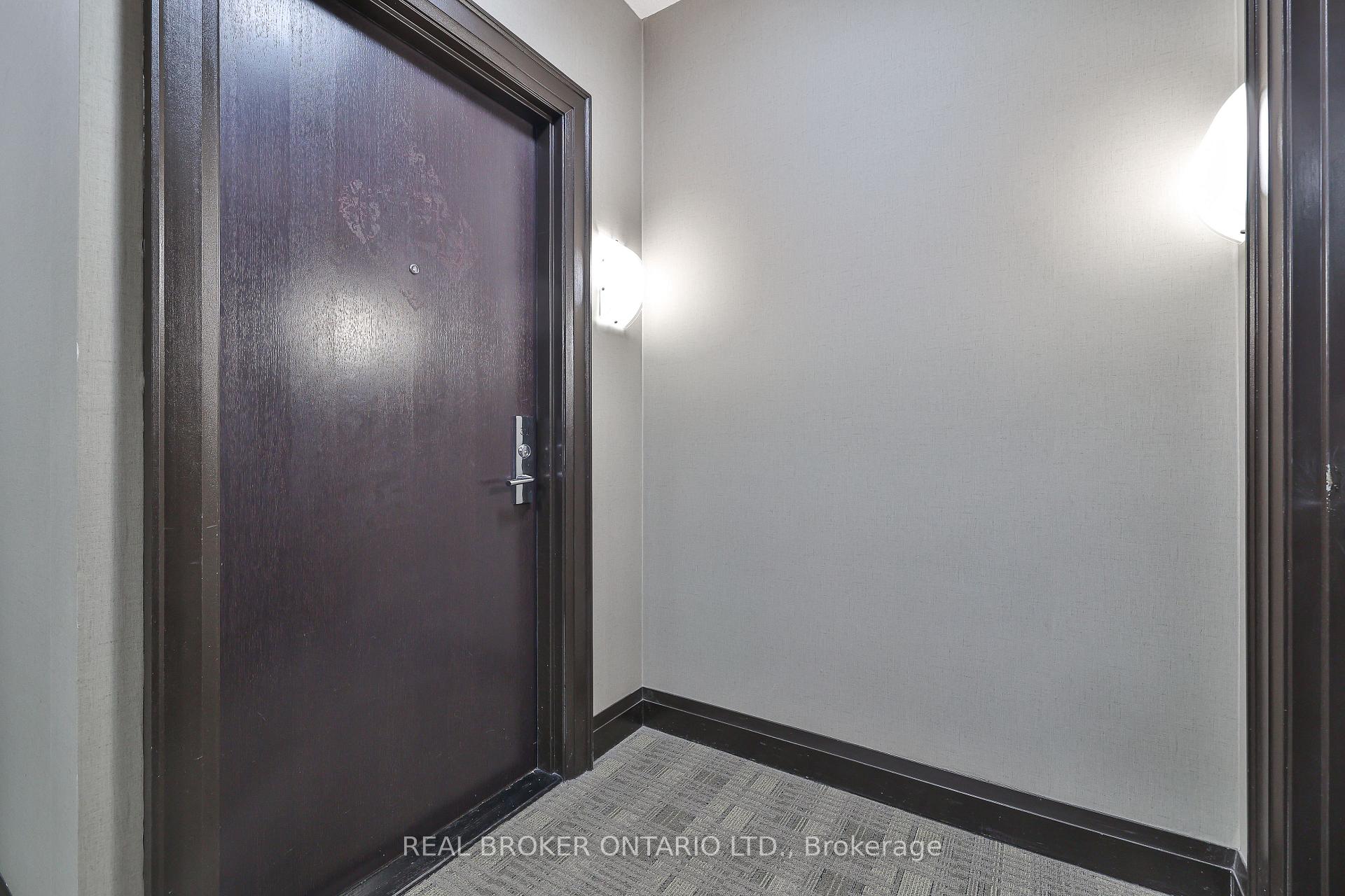 Photo 5 of Unit 301, 111 Upper Duke Crescent, Markham, Unionville — HOMEH