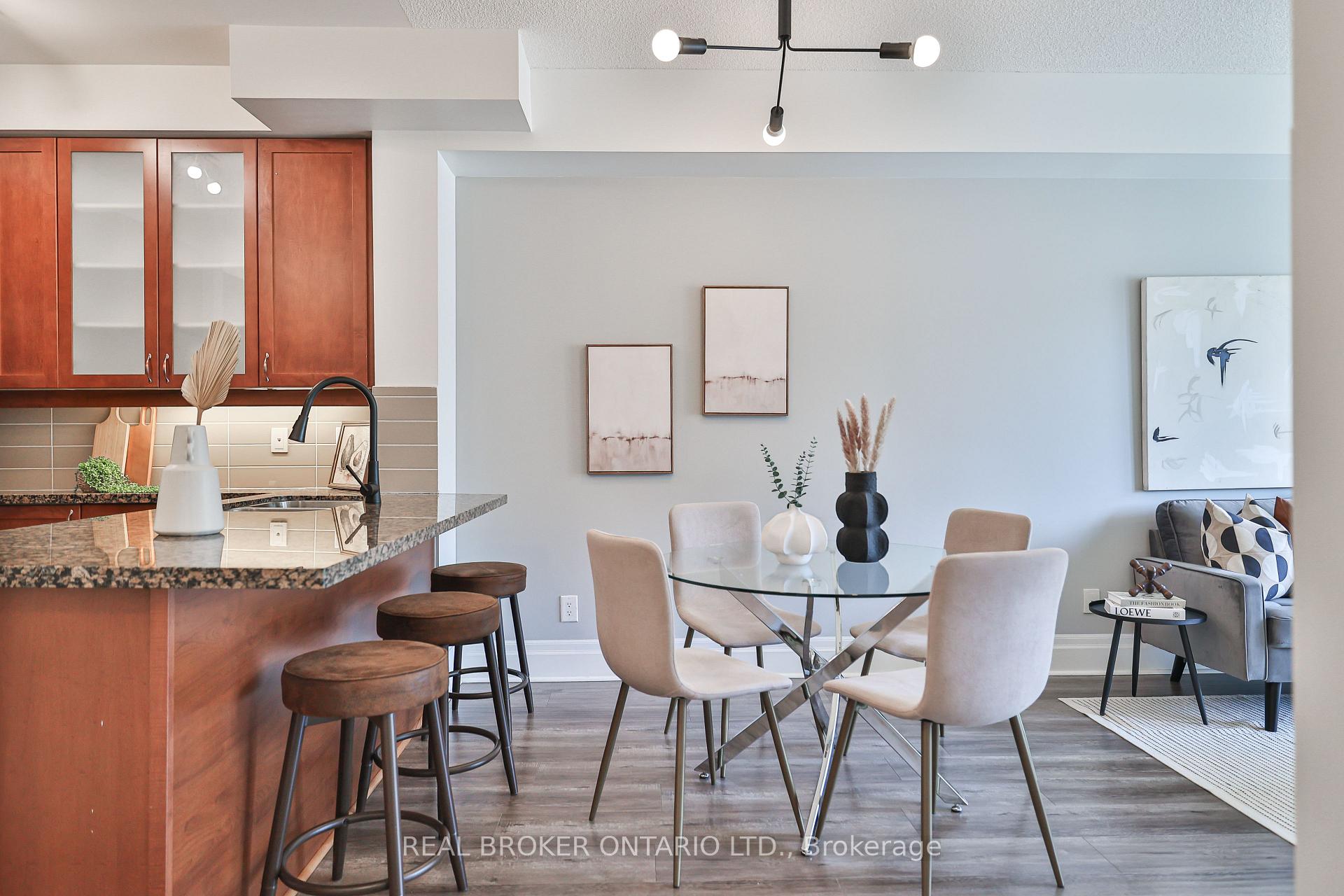 Photo 12 of Unit 301, 111 Upper Duke Crescent, Markham, Unionville — HOMEH