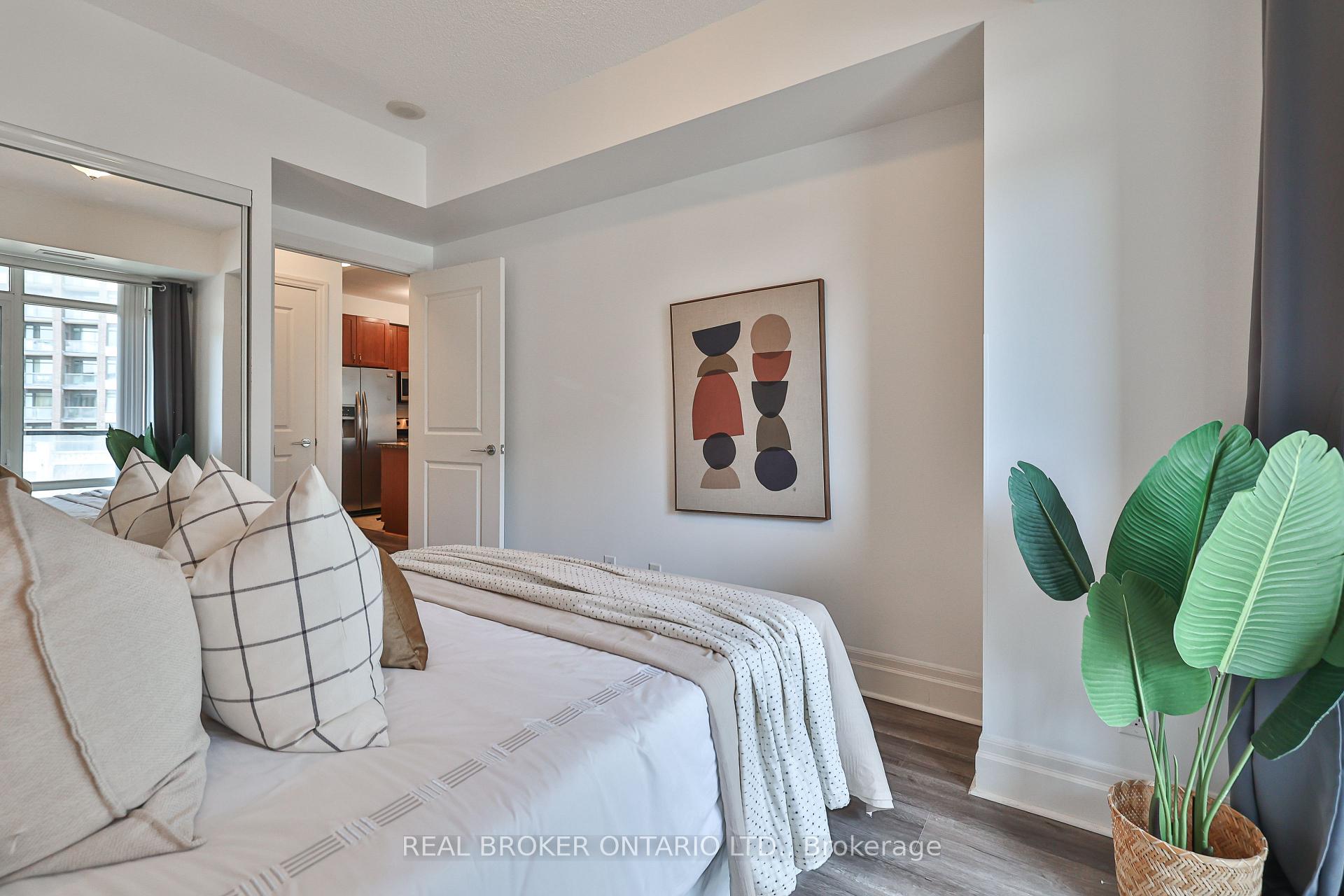 Photo 28 of Unit 301, 111 Upper Duke Crescent, Markham, Unionville — HOMEH