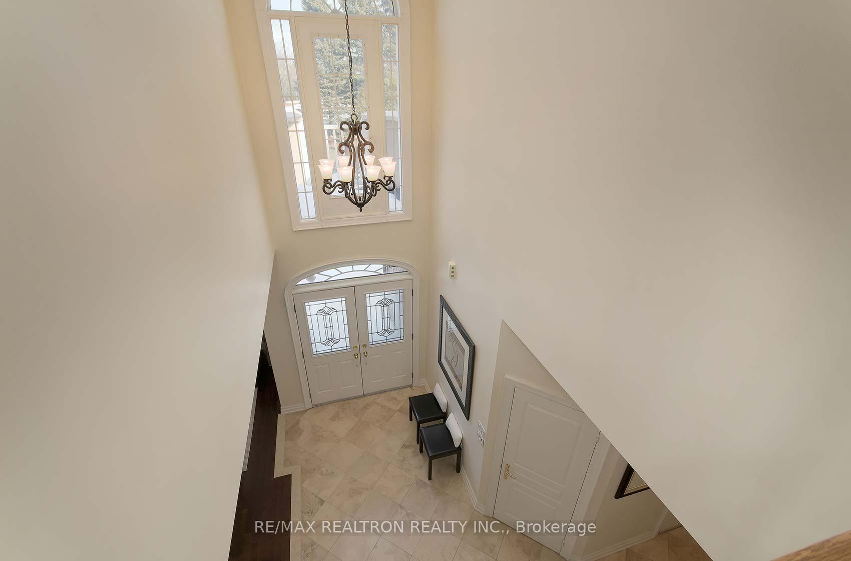 Photo 7 of 419 Crossing Bridge Place, Aurora, Aurora Estates — HOMEH