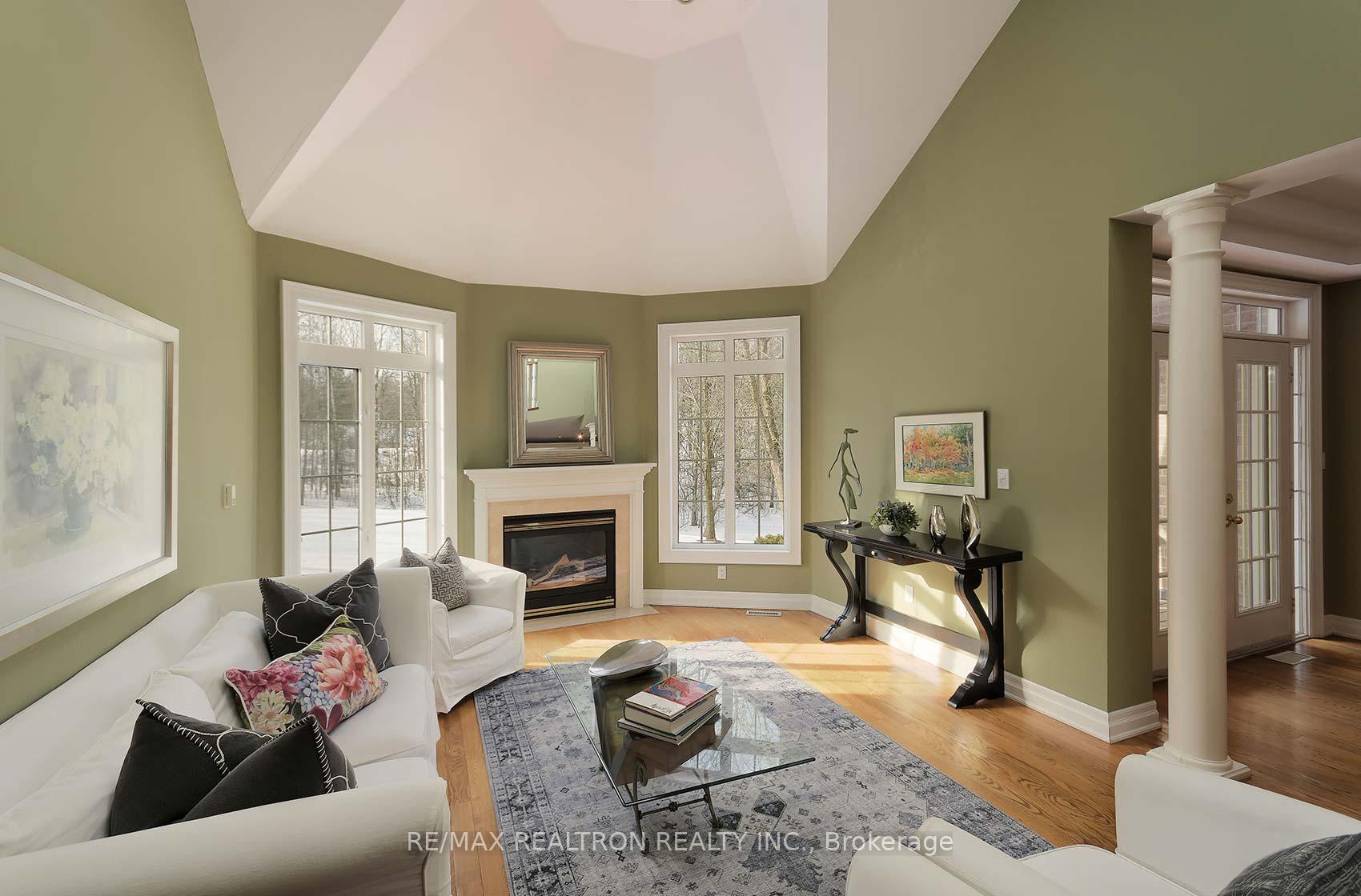 Photo 9 of 419 Crossing Bridge Place, Aurora, Aurora Estates — HOMEH