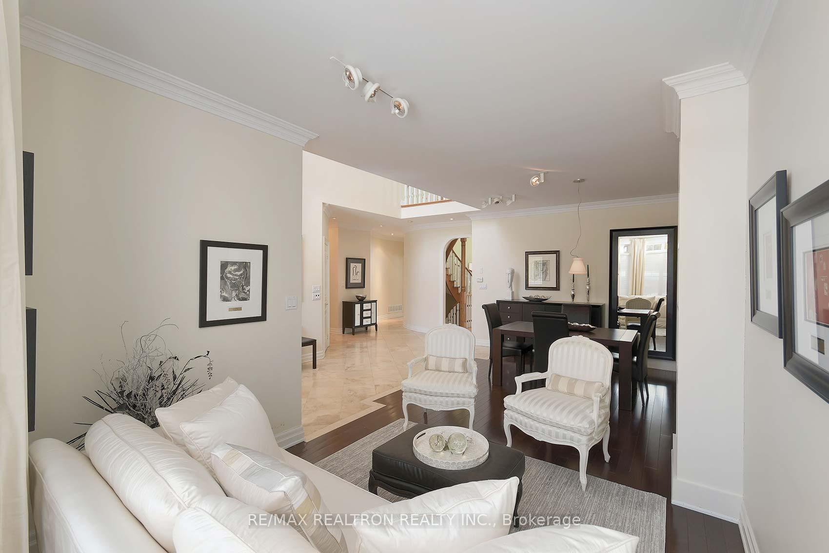 Photo 19 of 419 Crossing Bridge Place, Aurora, Aurora Estates — HOMEH