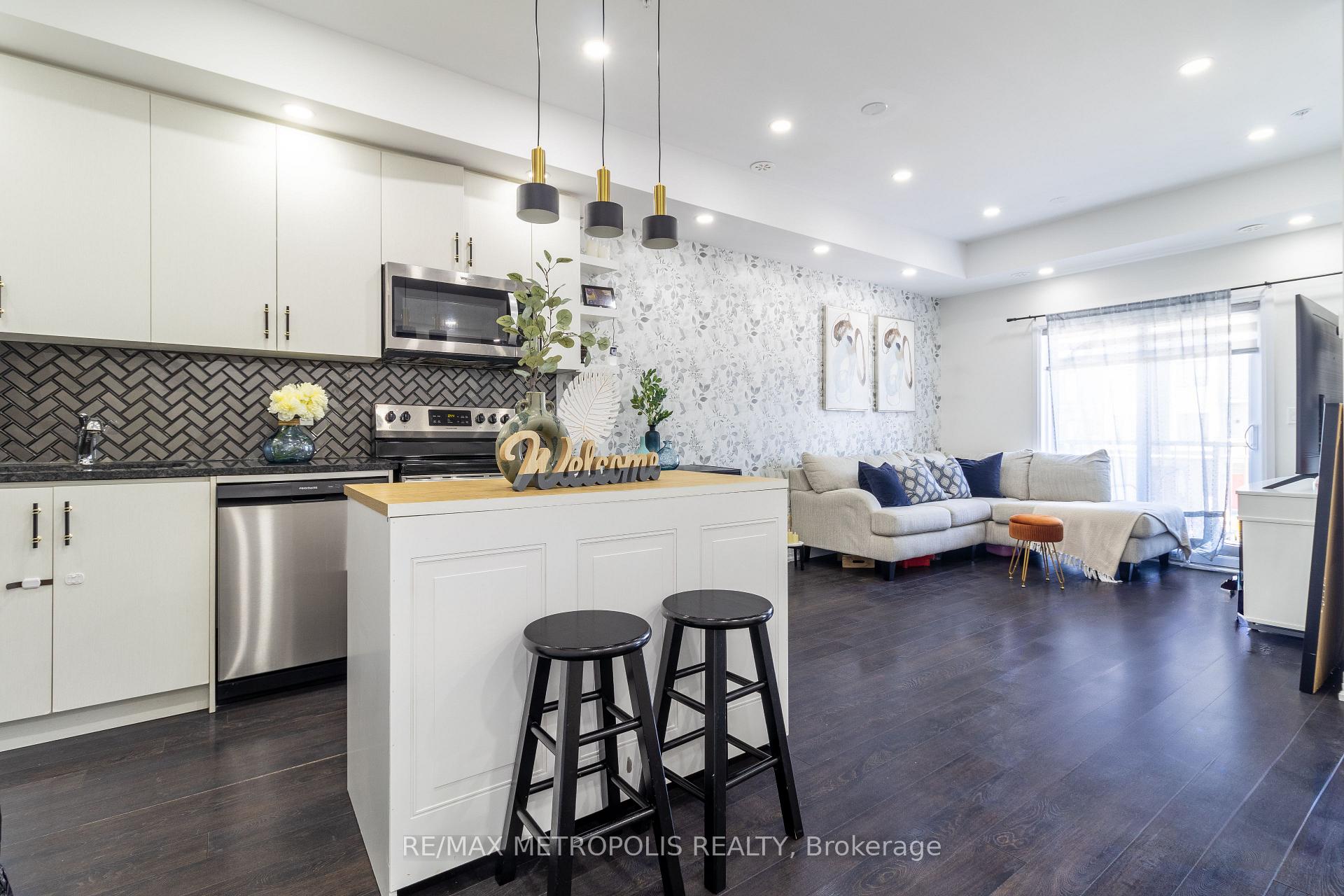 Photo 4 of Unit 312, 2635 William Jackson Drive, Pickering, Duffin Heights — HOMEH