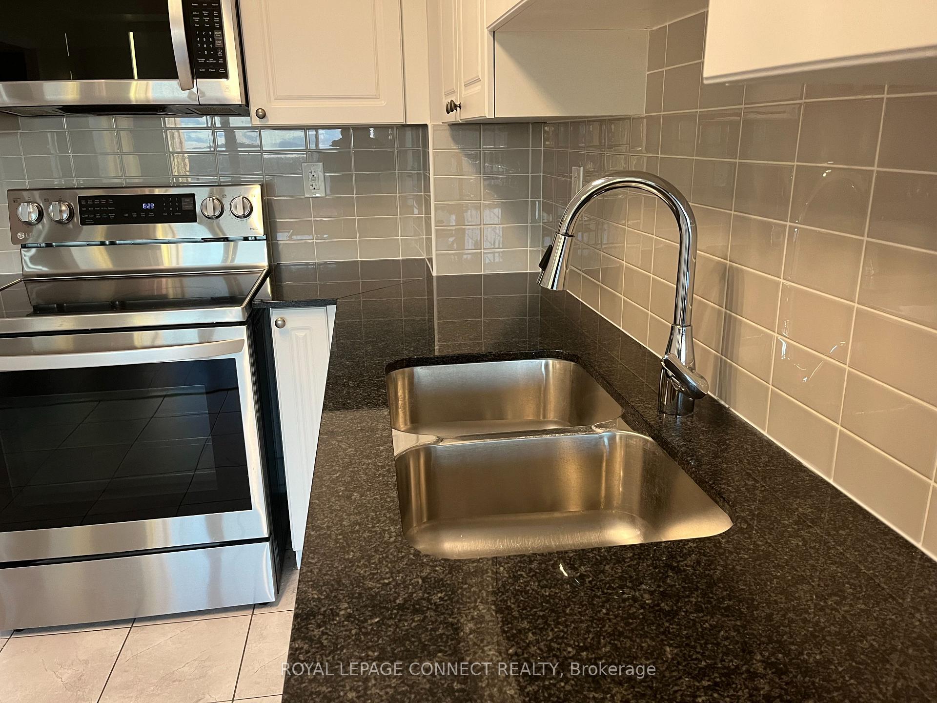 Photo 8 of Unit Ph1-01, 1215 Bayly Street, Pickering, Bay Ridges — HOMEH