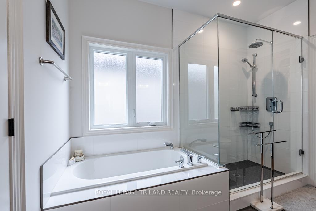 Photo 17 of Unit 34, 121 Robin Ridge, Central Elgin, Port Stanley — HOMEH