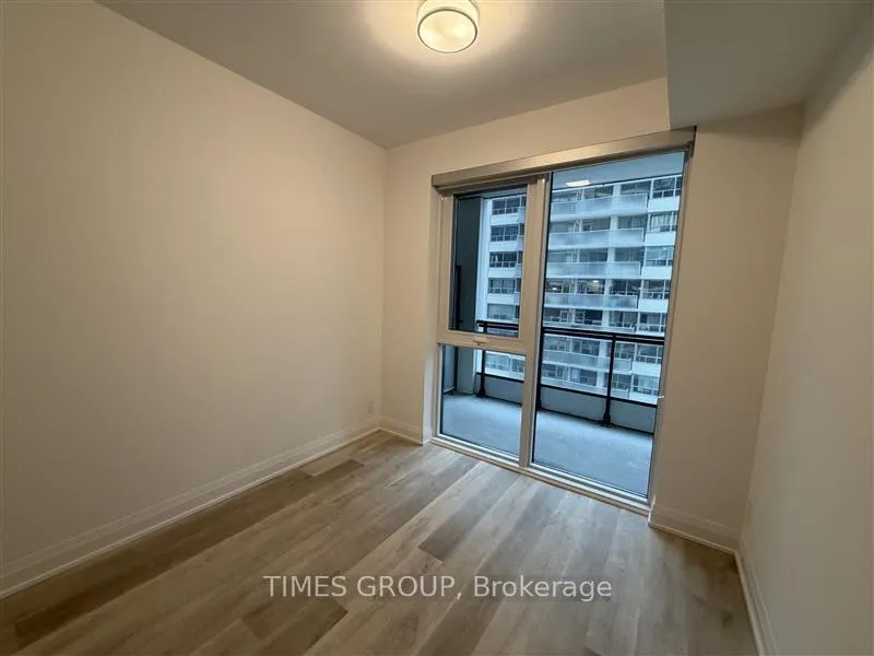 Photo 5 of Unit 708, 65 Broadway Avenue, Toronto, Mount Pleasant West — HOMEH