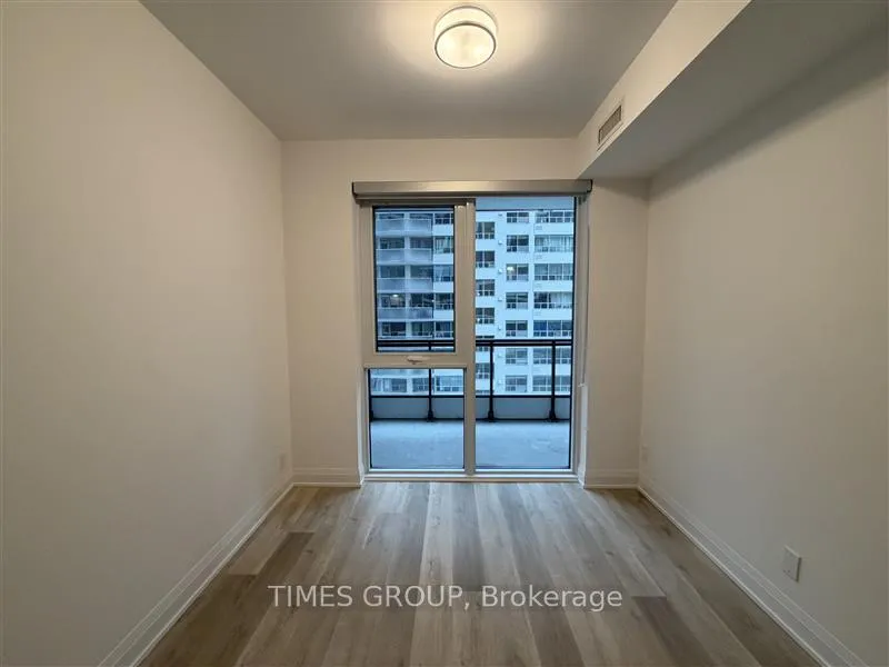 Photo 6 of Unit 708, 65 Broadway Avenue, Toronto, Mount Pleasant West — HOMEH