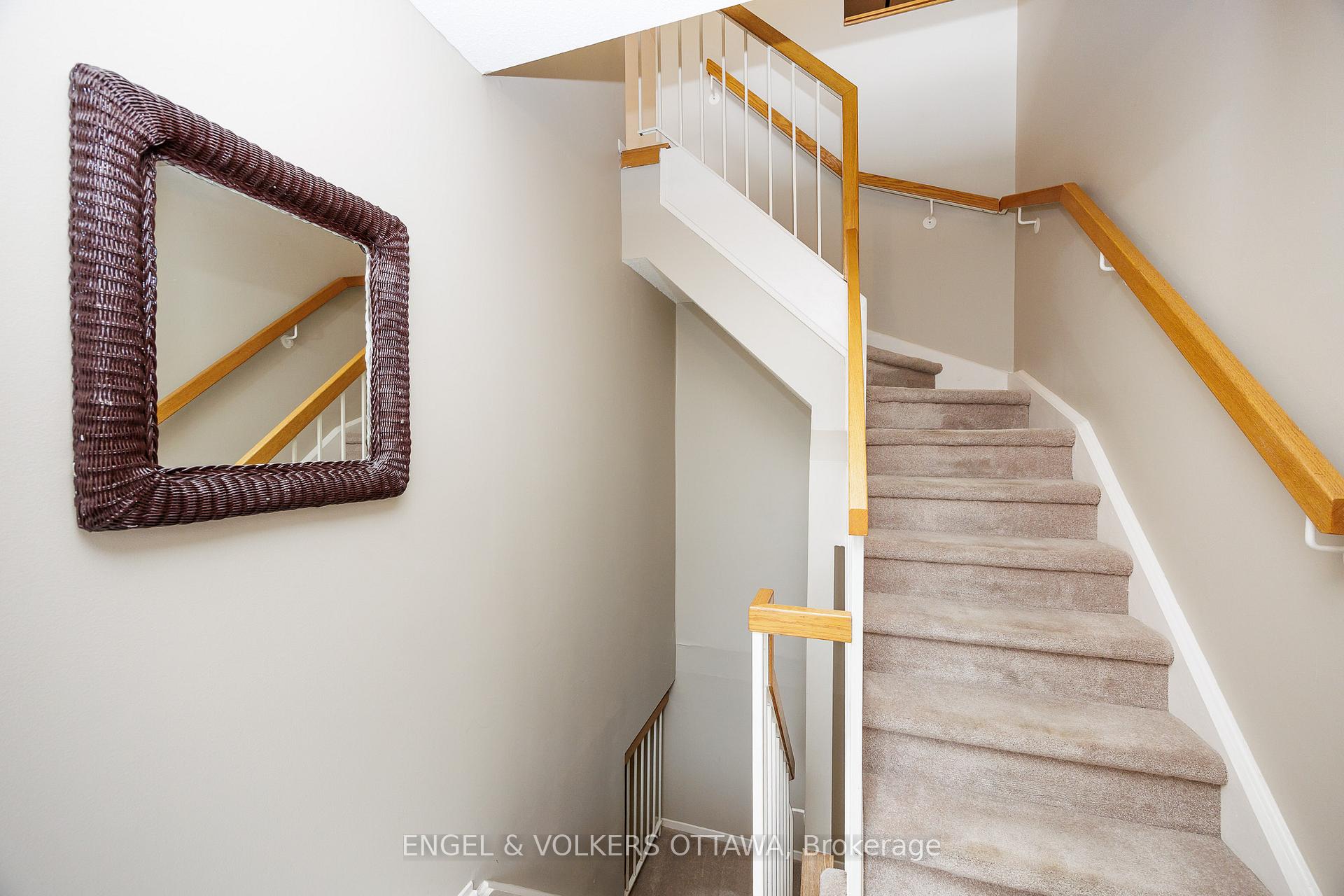 Photo 4 of Unit 203, 1795 Marsala Crescent, Ottawa, Fallingbrook/Pineridge — HOMEH