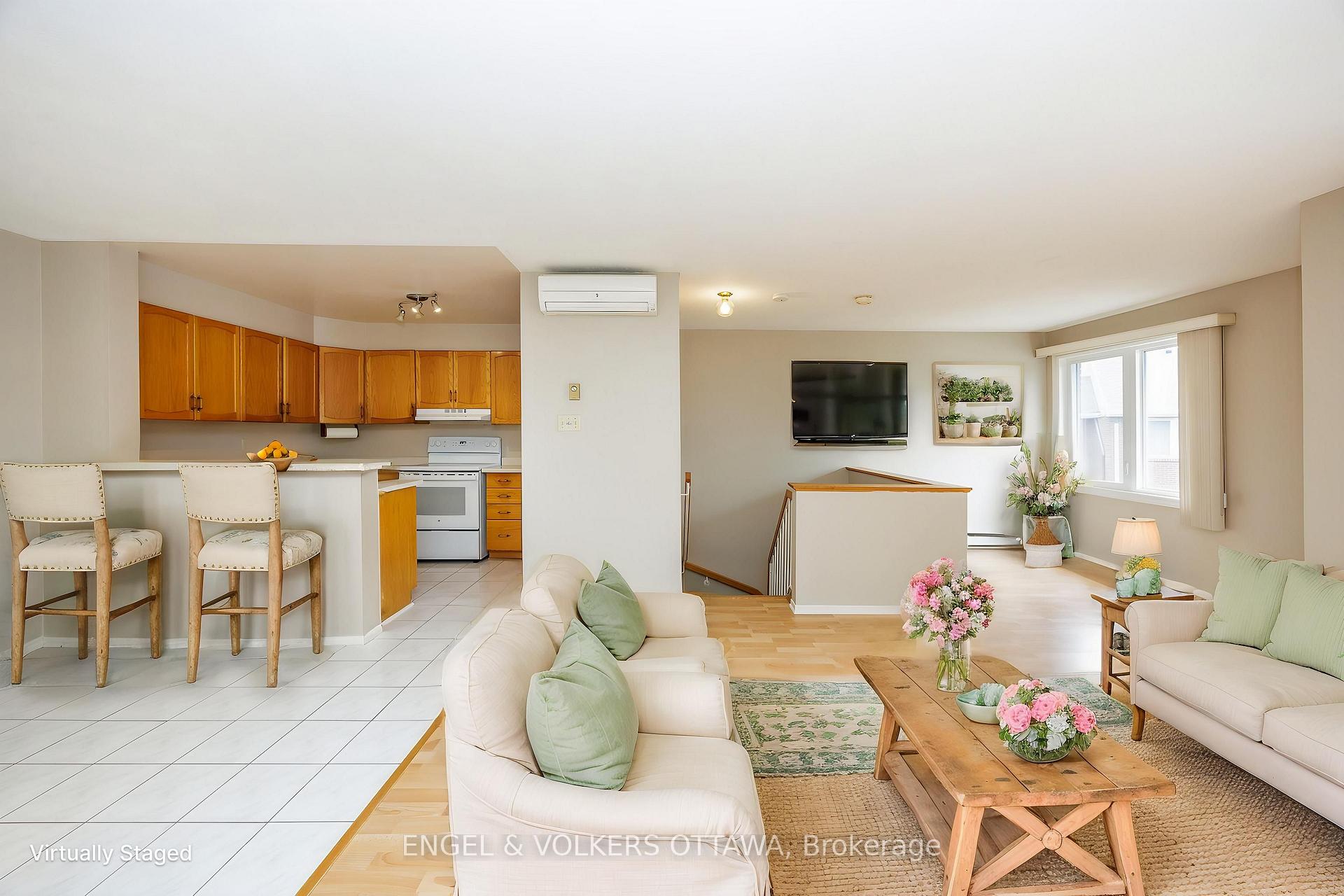 Photo 7 of Unit 203, 1795 Marsala Crescent, Ottawa, Fallingbrook/Pineridge — HOMEH