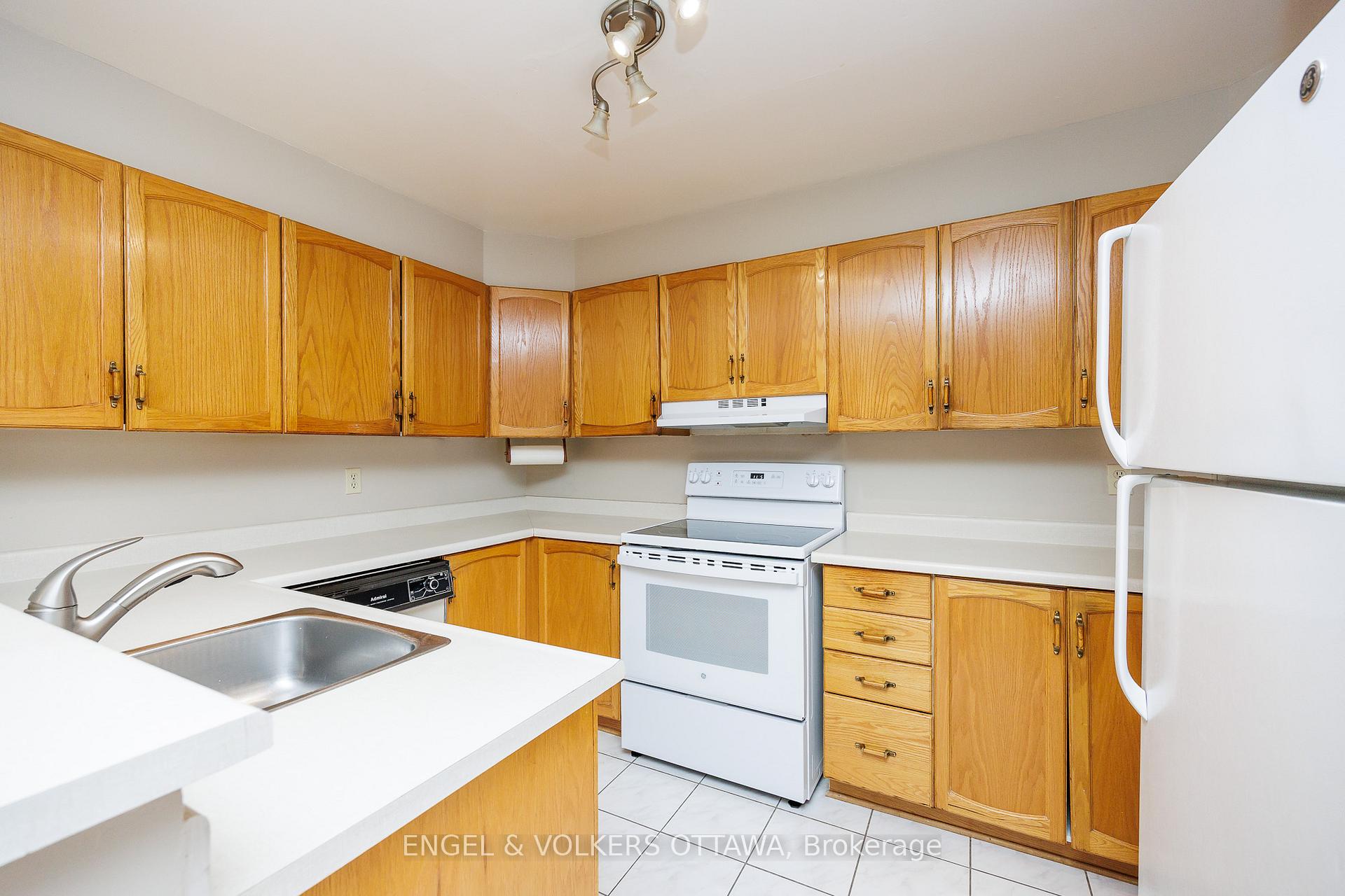 Photo 16 of Unit 203, 1795 Marsala Crescent, Ottawa, Fallingbrook/Pineridge — HOMEH
