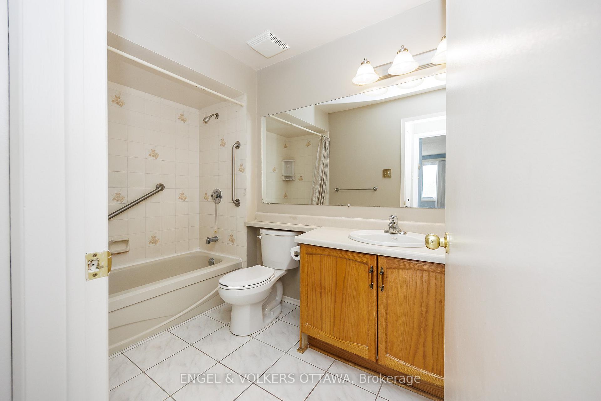 Photo 23 of Unit 203, 1795 Marsala Crescent, Ottawa, Fallingbrook/Pineridge — HOMEH