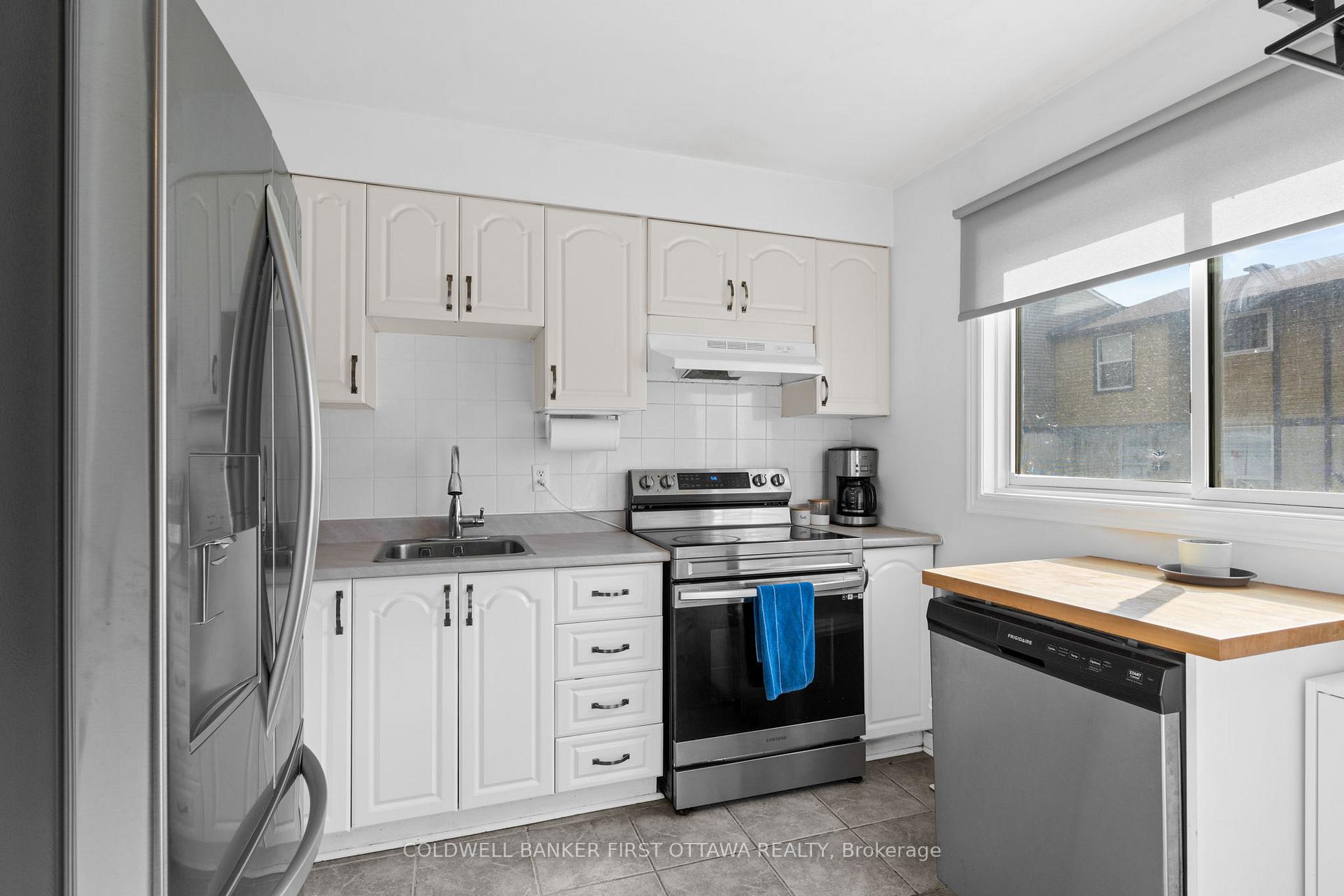 Photo 7 of Unit 52, 2570 Southvale Crescent, Ottawa, Sheffield Glen/Industrial Park — HOMEH