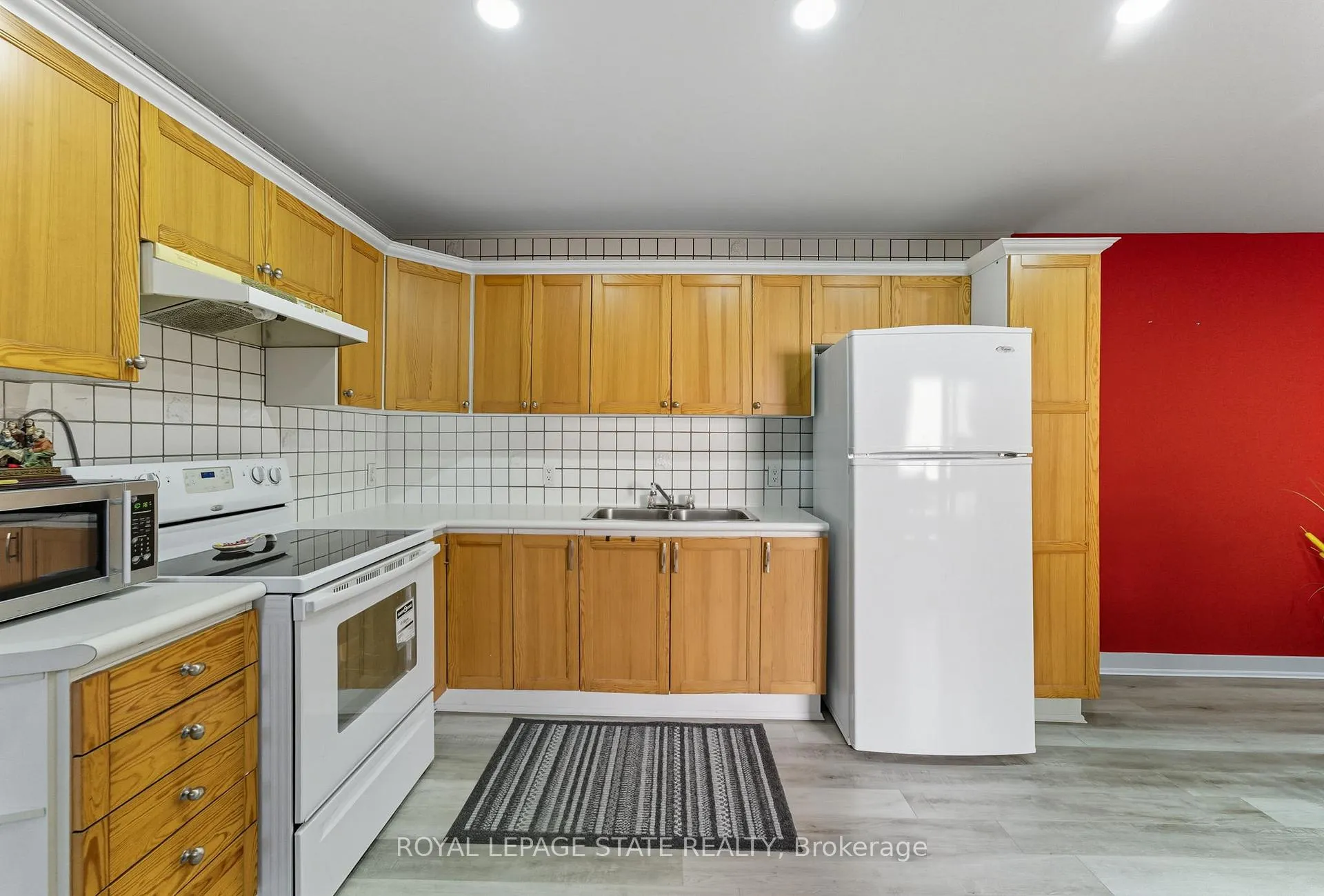 Photo 5 of Unit 6, 1300 Upper Ottawa Street, Hamilton, Quinndale — HOMEH