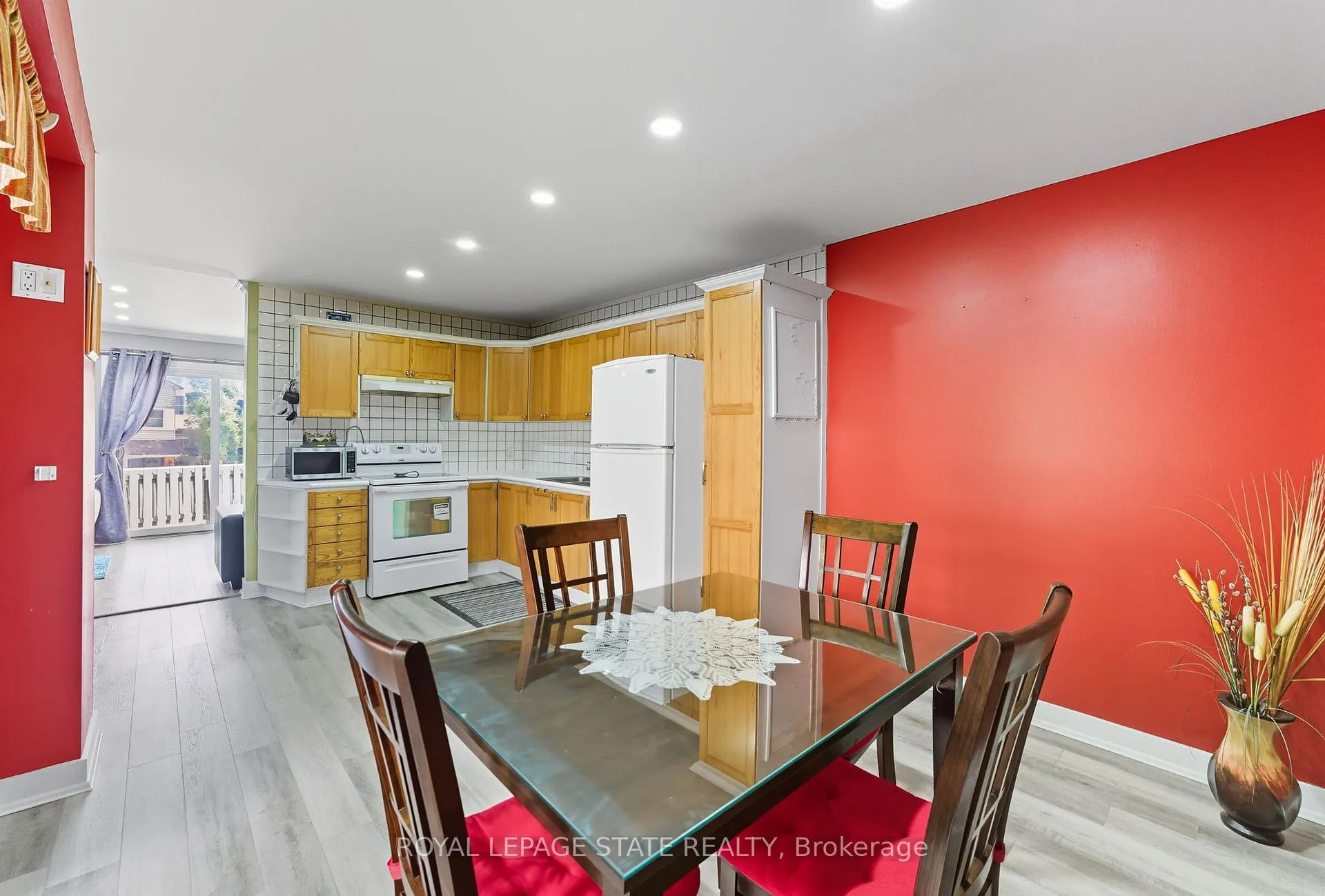 Photo 8 of Unit 6, 1300 Upper Ottawa Street, Hamilton, Quinndale — HOMEH