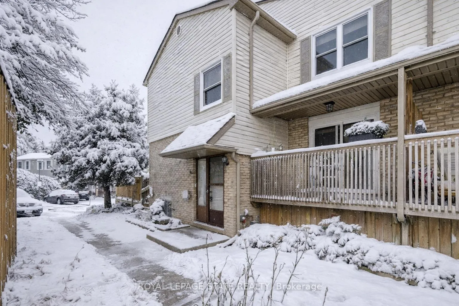 Photo 1 of Unit 6, 1300 Upper Ottawa Street, Hamilton, Quinndale — HOMEH