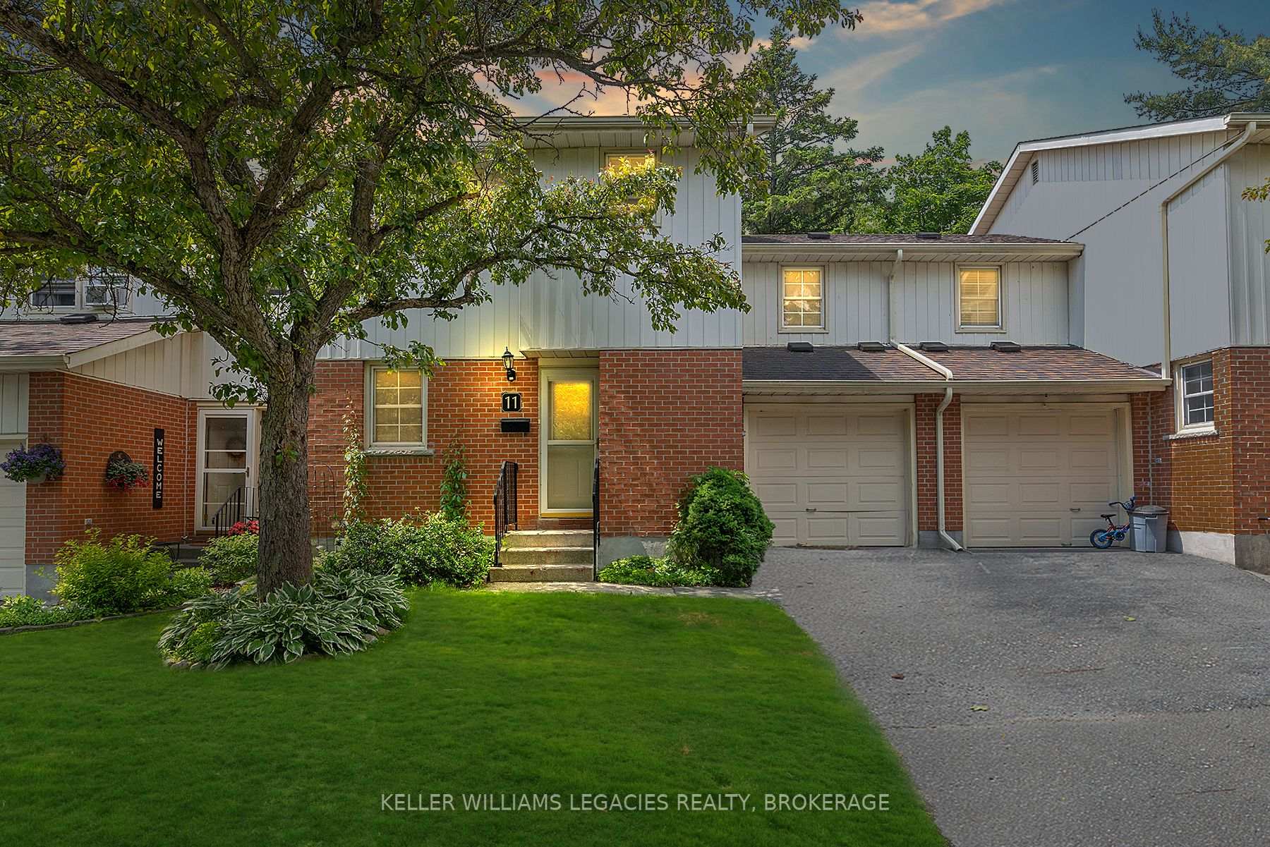 Photo 1 of 11-19 Macpherson Avenue, Kingston, Central City West — HOMEH