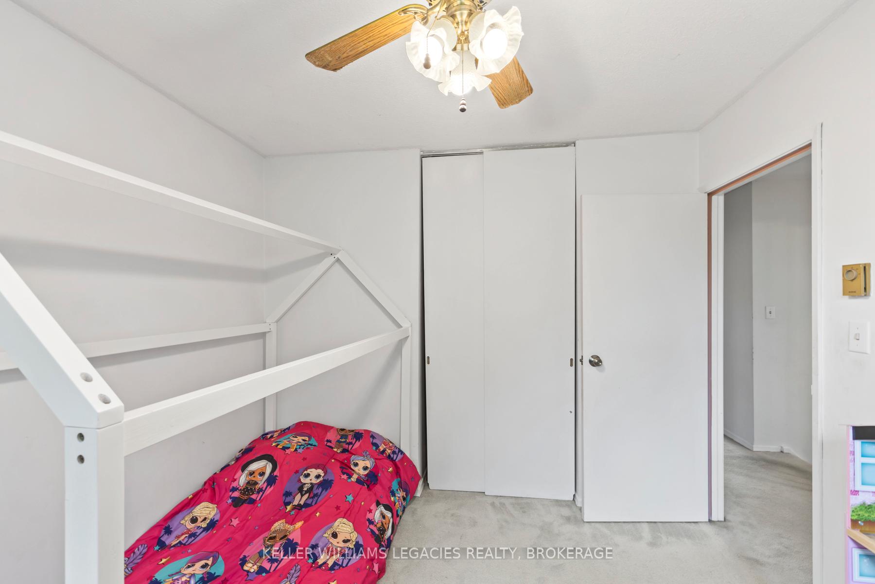 Photo 27 of 11-19 Macpherson Avenue, Kingston, Central City West — HOMEH