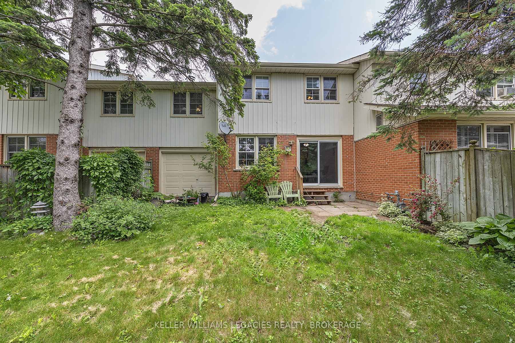 Photo 35 of 11-19 Macpherson Avenue, Kingston, Central City West — HOMEH