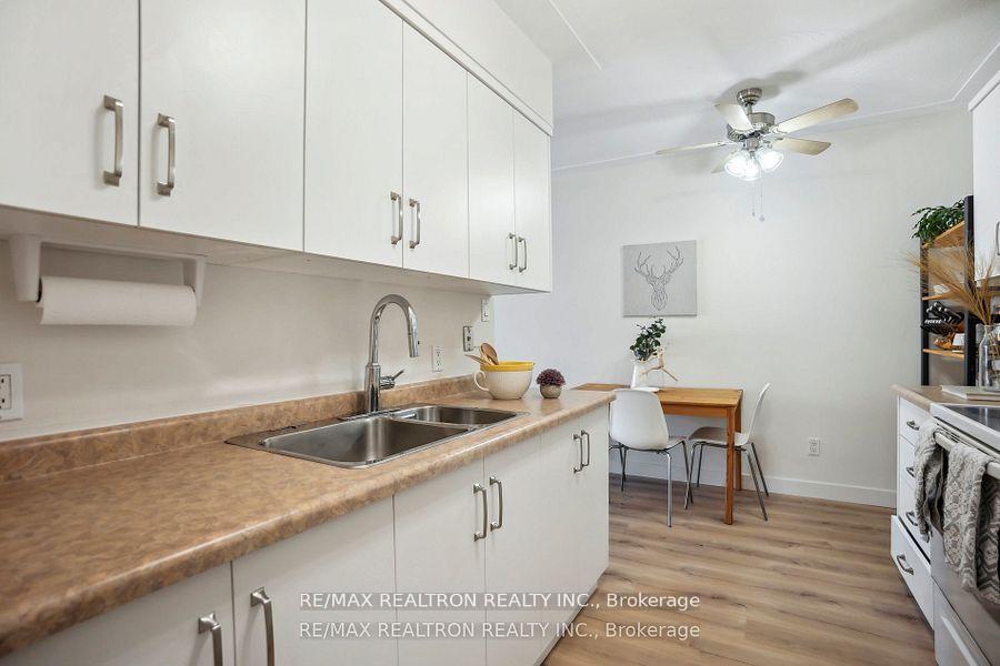 Photo 7 of Unit 605, 10 Woodman Drive S, Hamilton, Corman — HOMEH