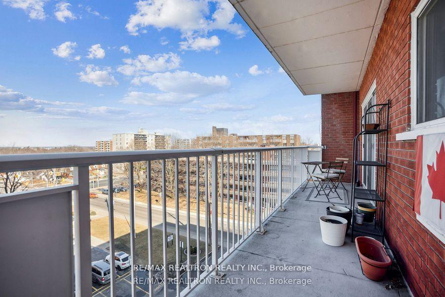 Photo 12 of Unit 605, 10 Woodman Drive S, Hamilton, Corman — HOMEH
