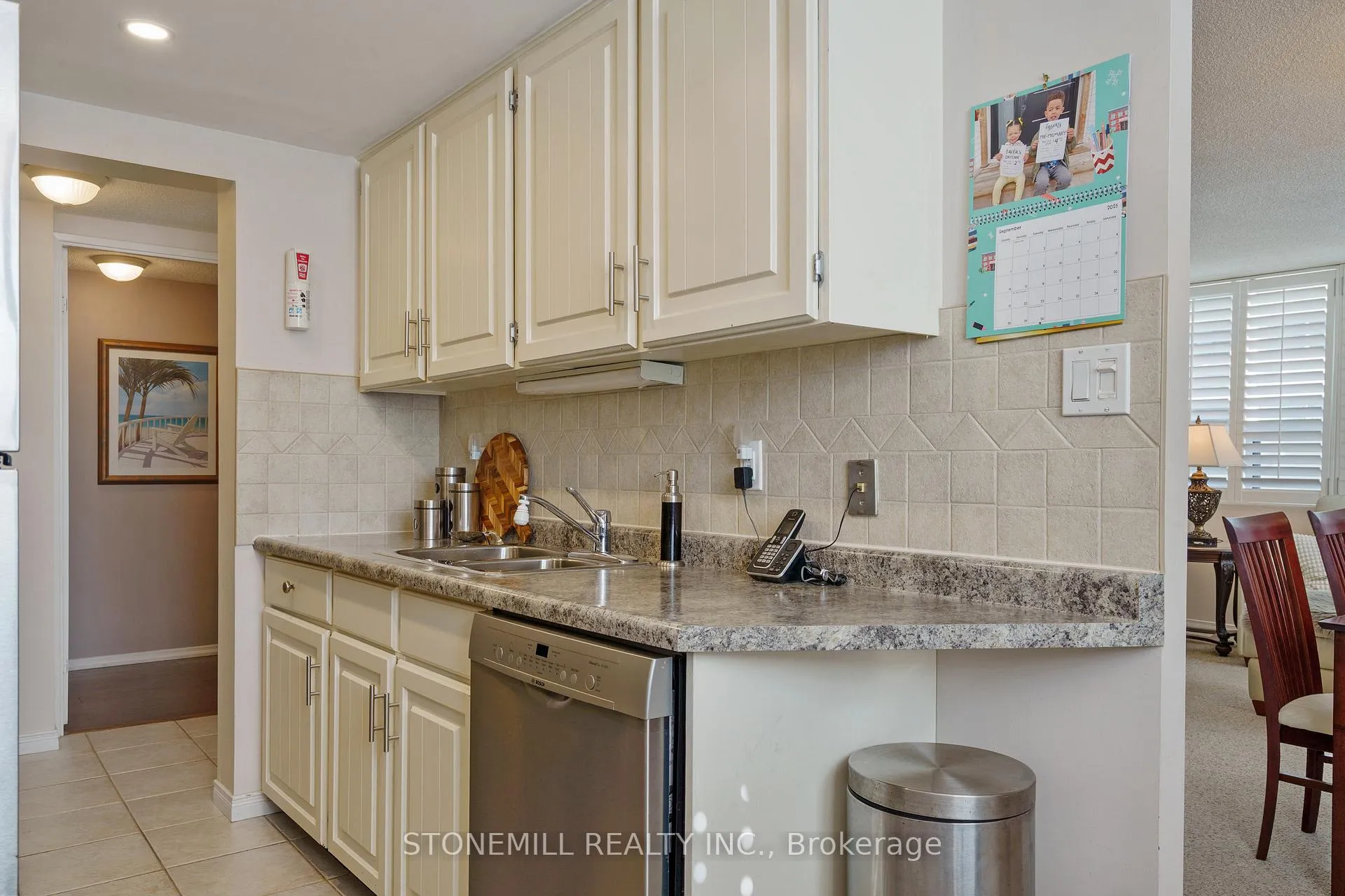 Photo 11 of Unit 403, 120 Duke Street, Hamilton, Durand — HOMEH