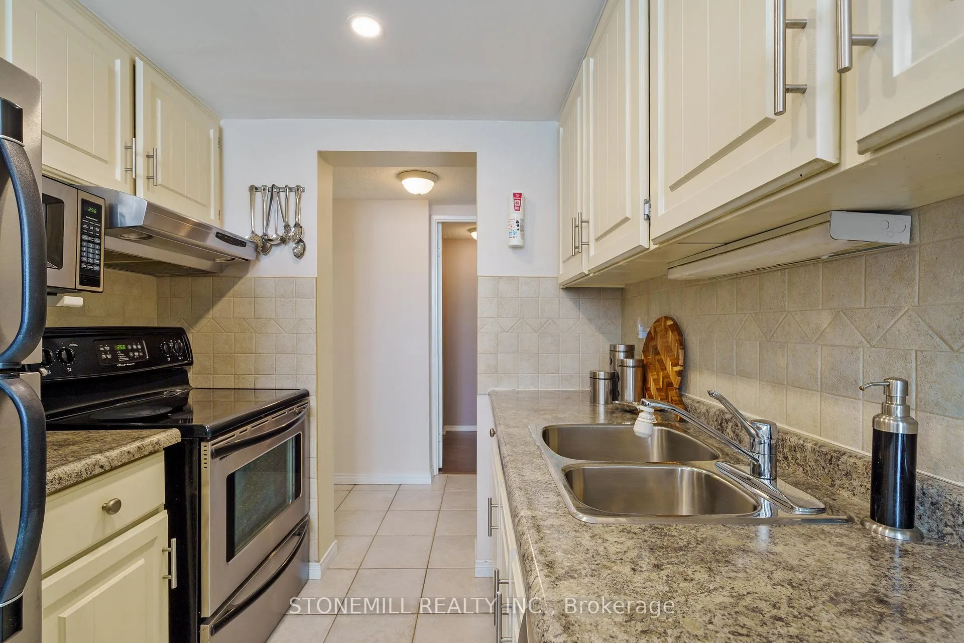 Photo 12 of Unit 403, 120 Duke Street, Hamilton, Durand — HOMEH