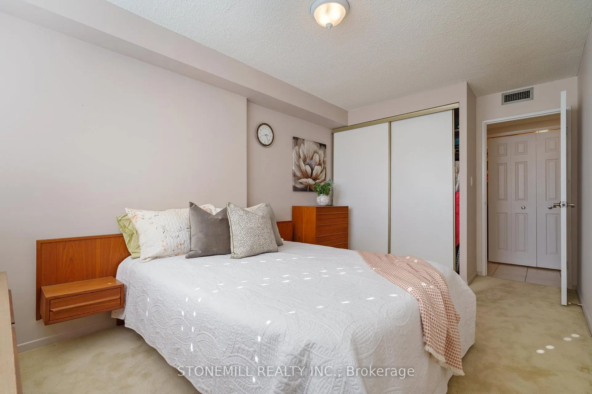 Photo 15 of Unit 403, 120 Duke Street, Hamilton, Durand — HOMEH