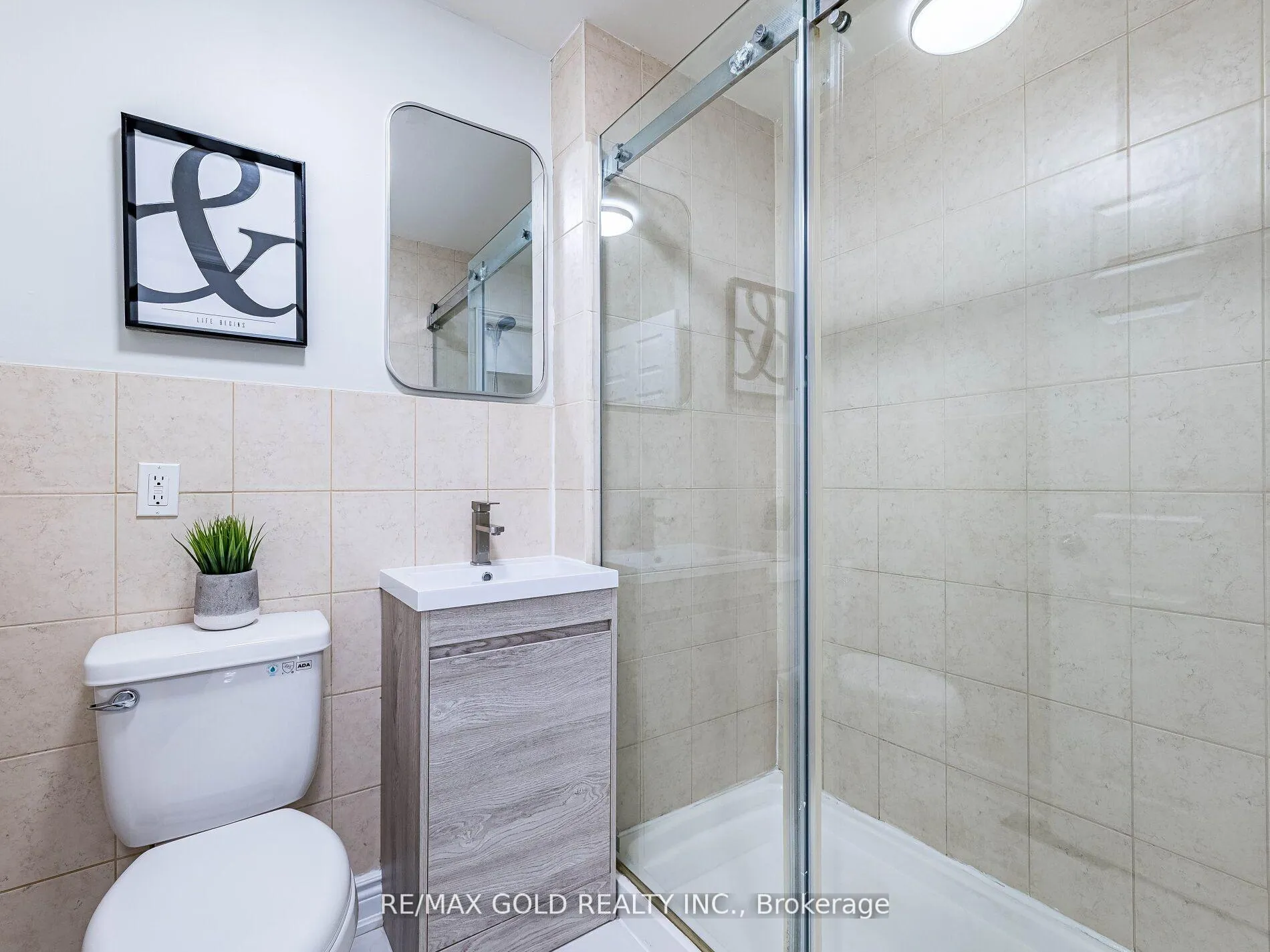 Photo 19 of 3 Hawkway Court, Brampton, Fletcher's West — HOMEH