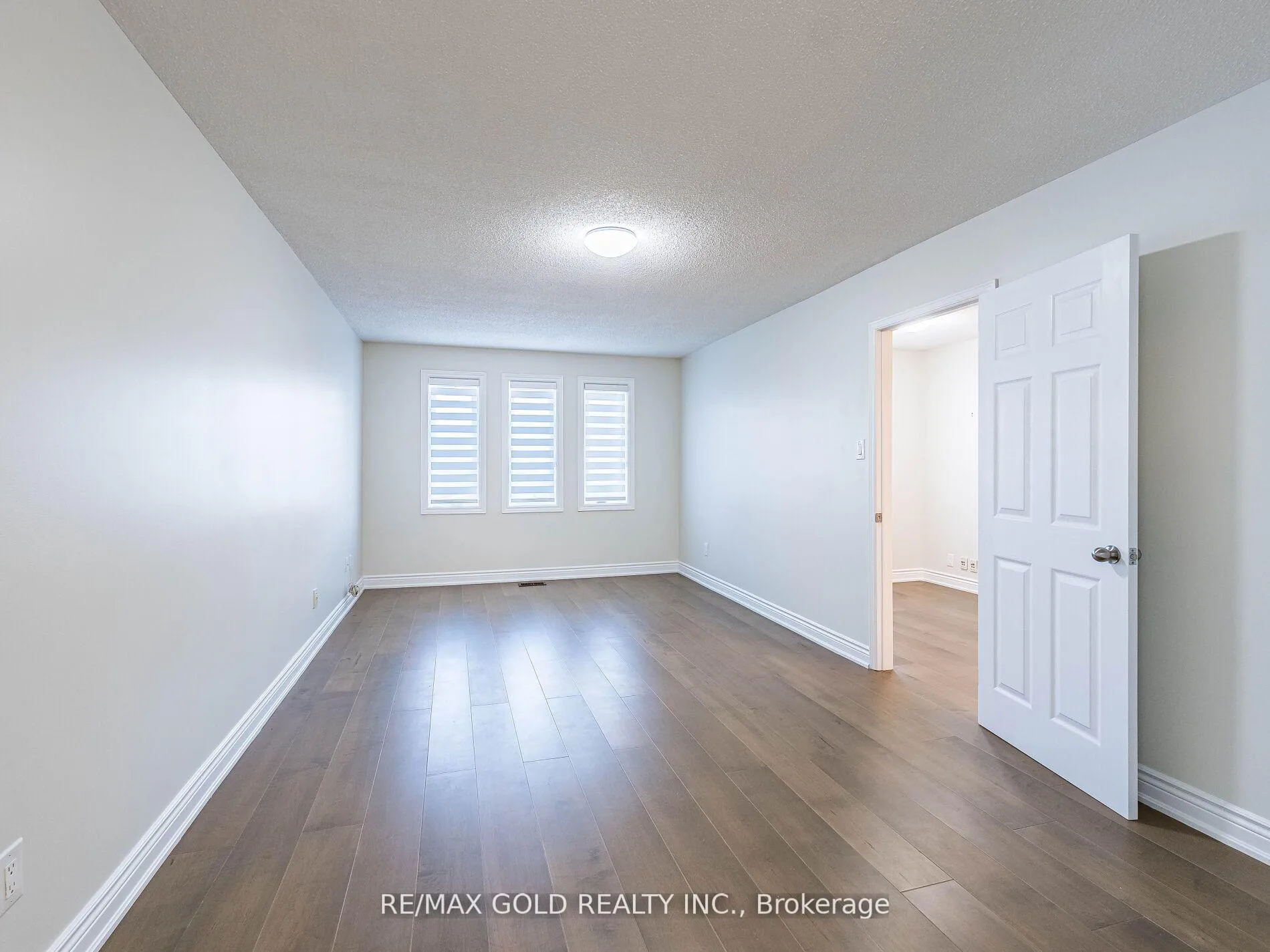 Photo 23 of 3 Hawkway Court, Brampton, Fletcher's West — HOMEH