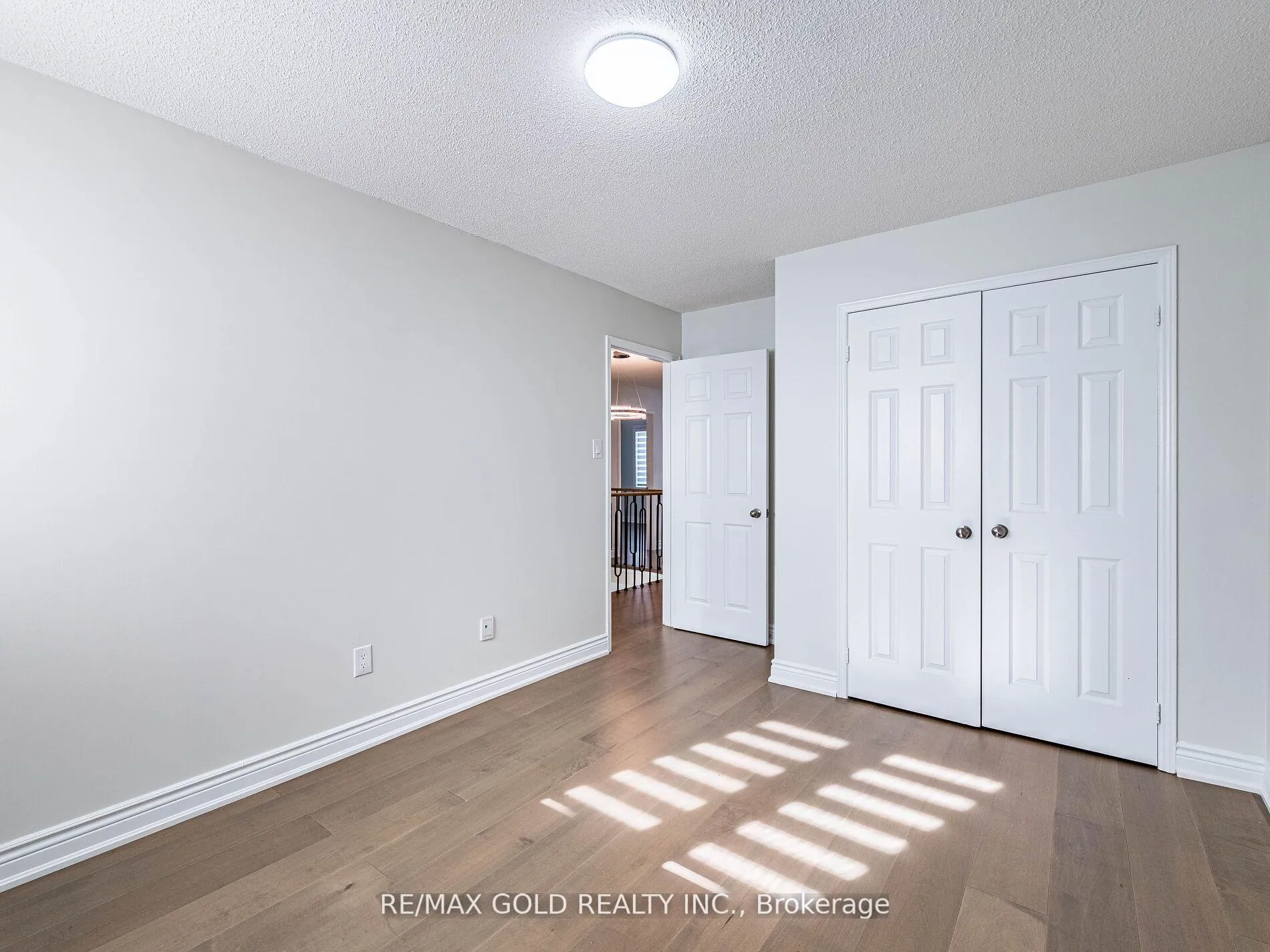 Photo 32 of 3 Hawkway Court, Brampton, Fletcher's West — HOMEH