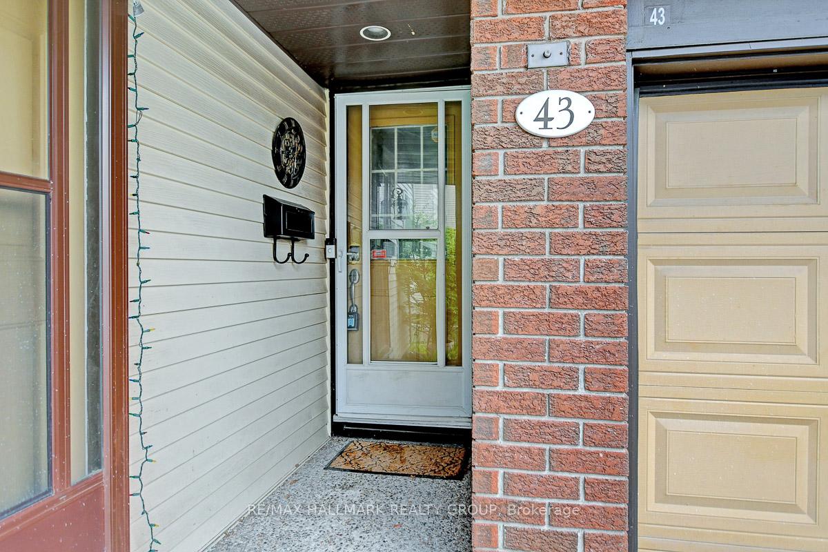 Photo 4 of Unit 51, 43 Haxby Private, Ottawa, Hunt Club Park/Greenboro — HOMEH