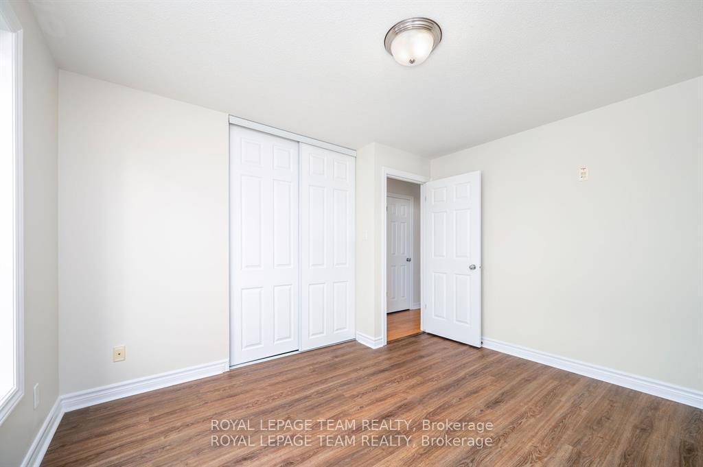 Photo 13 of Unit 4, 236 Paseo Private, Ottawa, Centrepointe — HOMEH